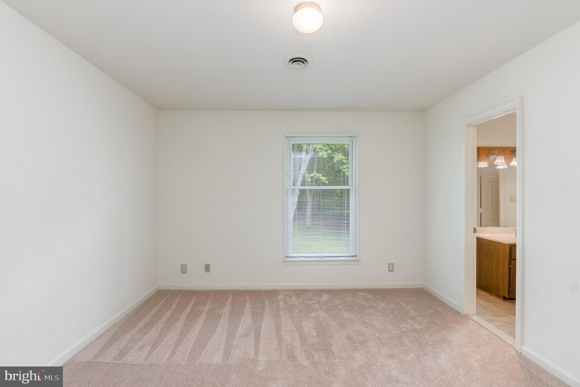 VISTA WOODS - Residential Lease