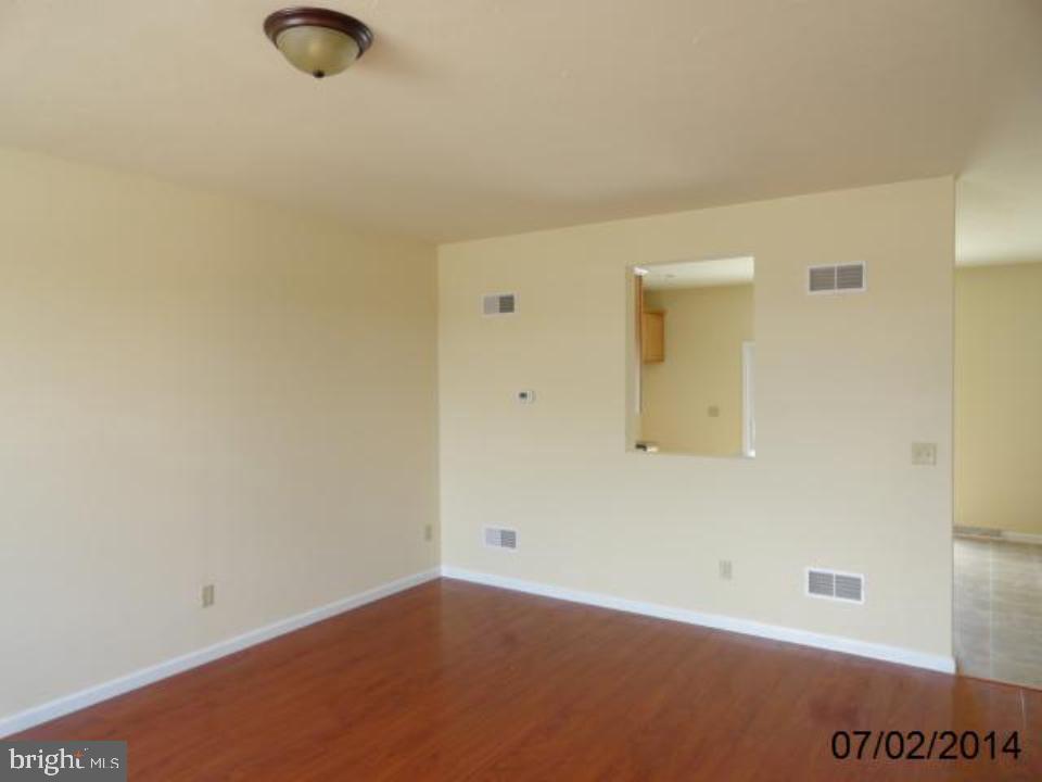 JACKSON HEIGHTS - Residential