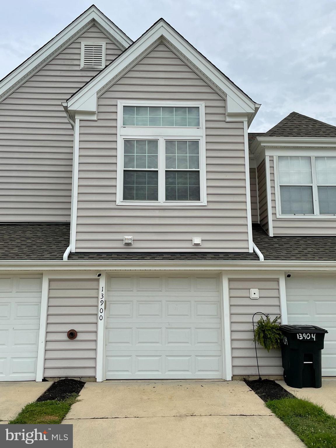 KINGS COUNCIL CONDO - Residential