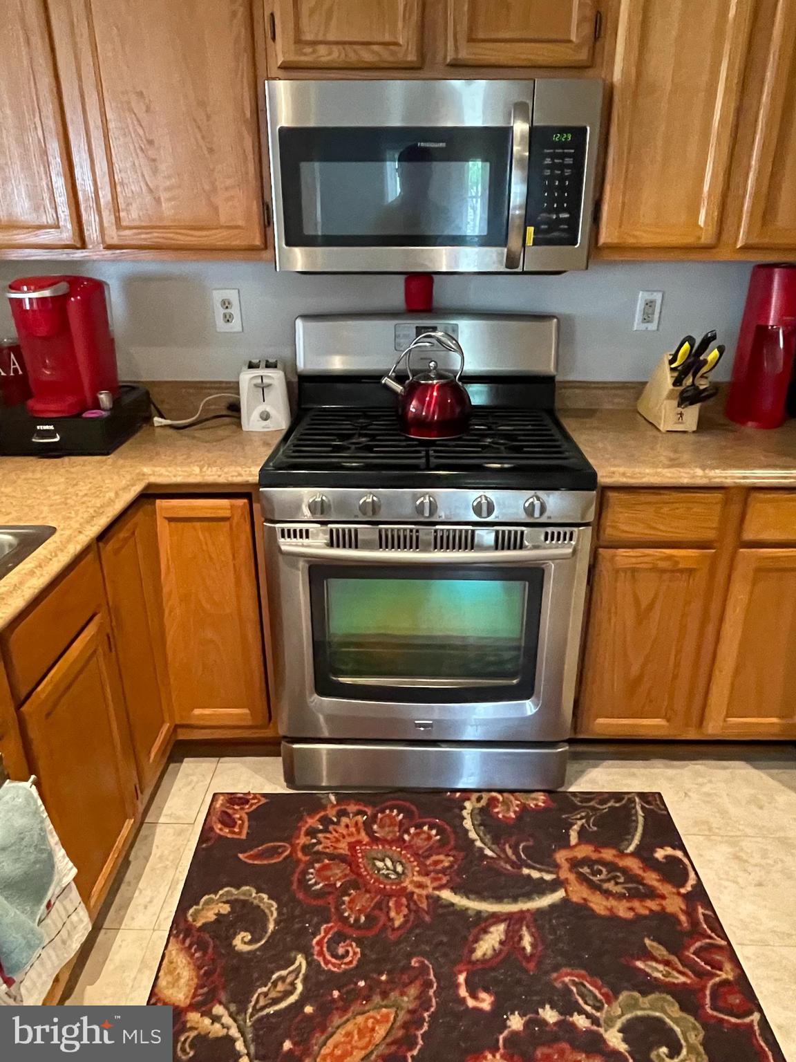 KINGS COUNCIL CONDO - Residential