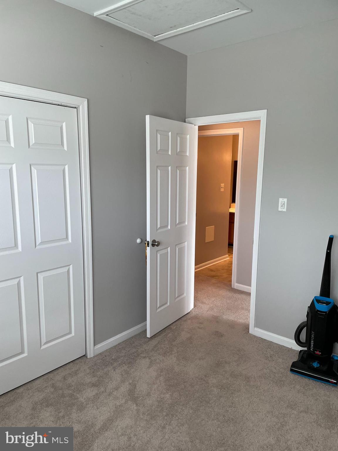 KINGS COUNCIL CONDO - Residential