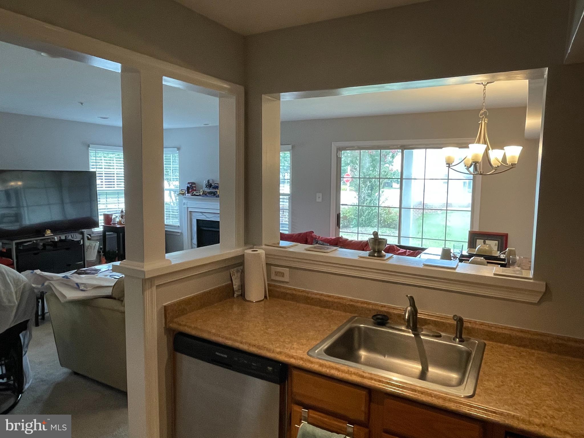 KINGS COUNCIL CONDO - Residential