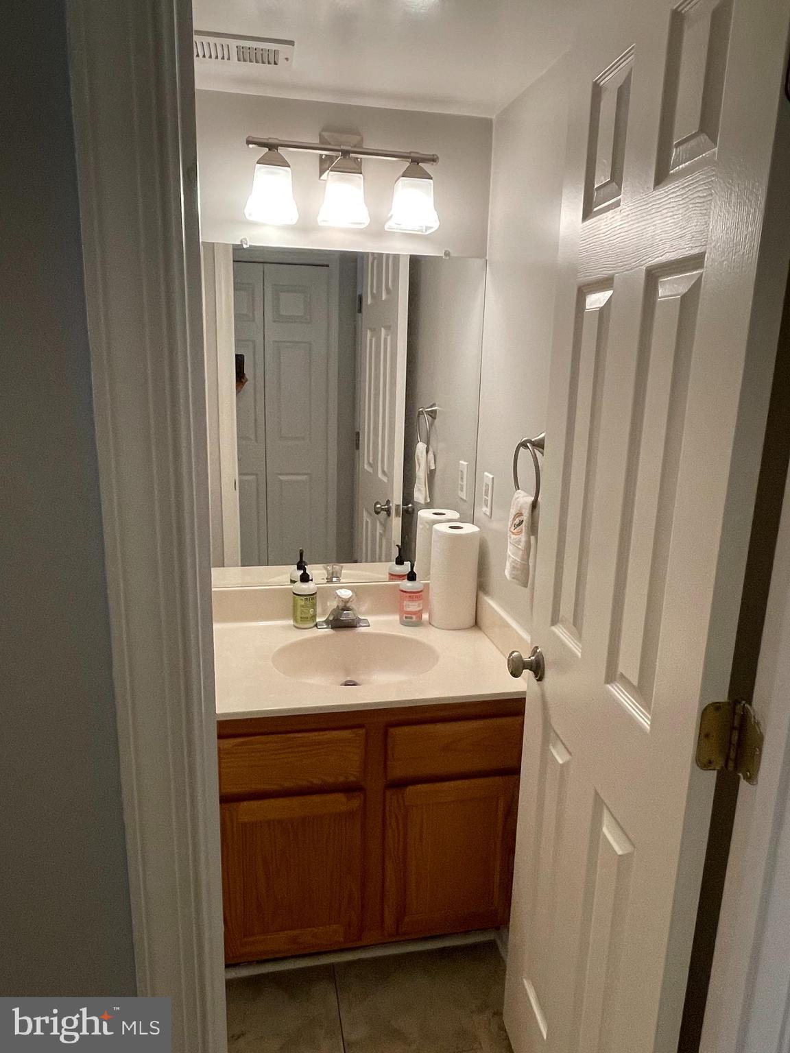 KINGS COUNCIL CONDO - Residential