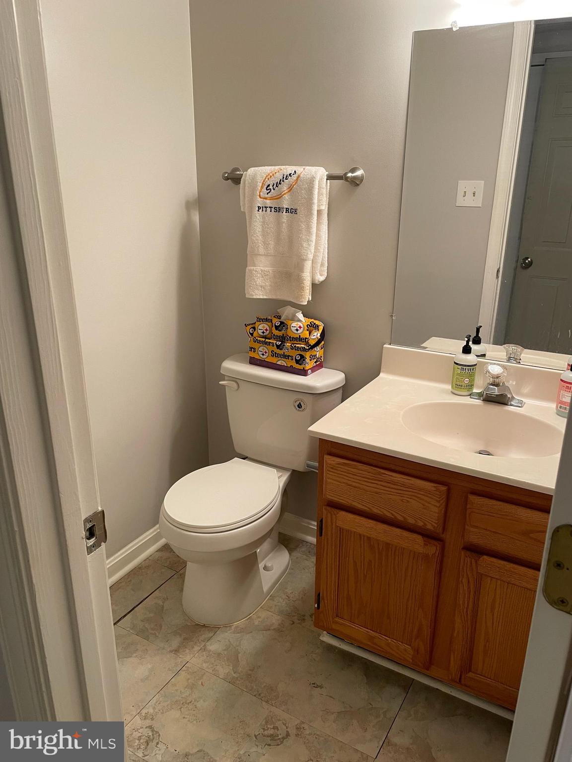 KINGS COUNCIL CONDO - Residential