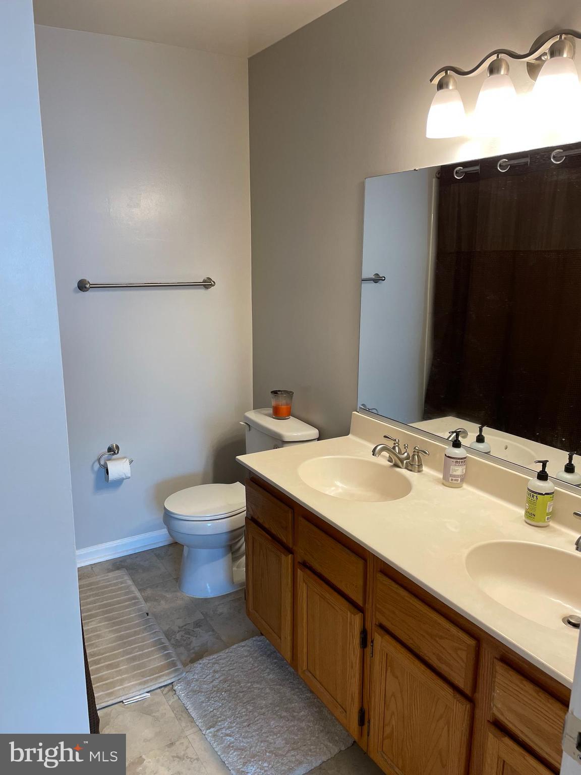 KINGS COUNCIL CONDO - Residential