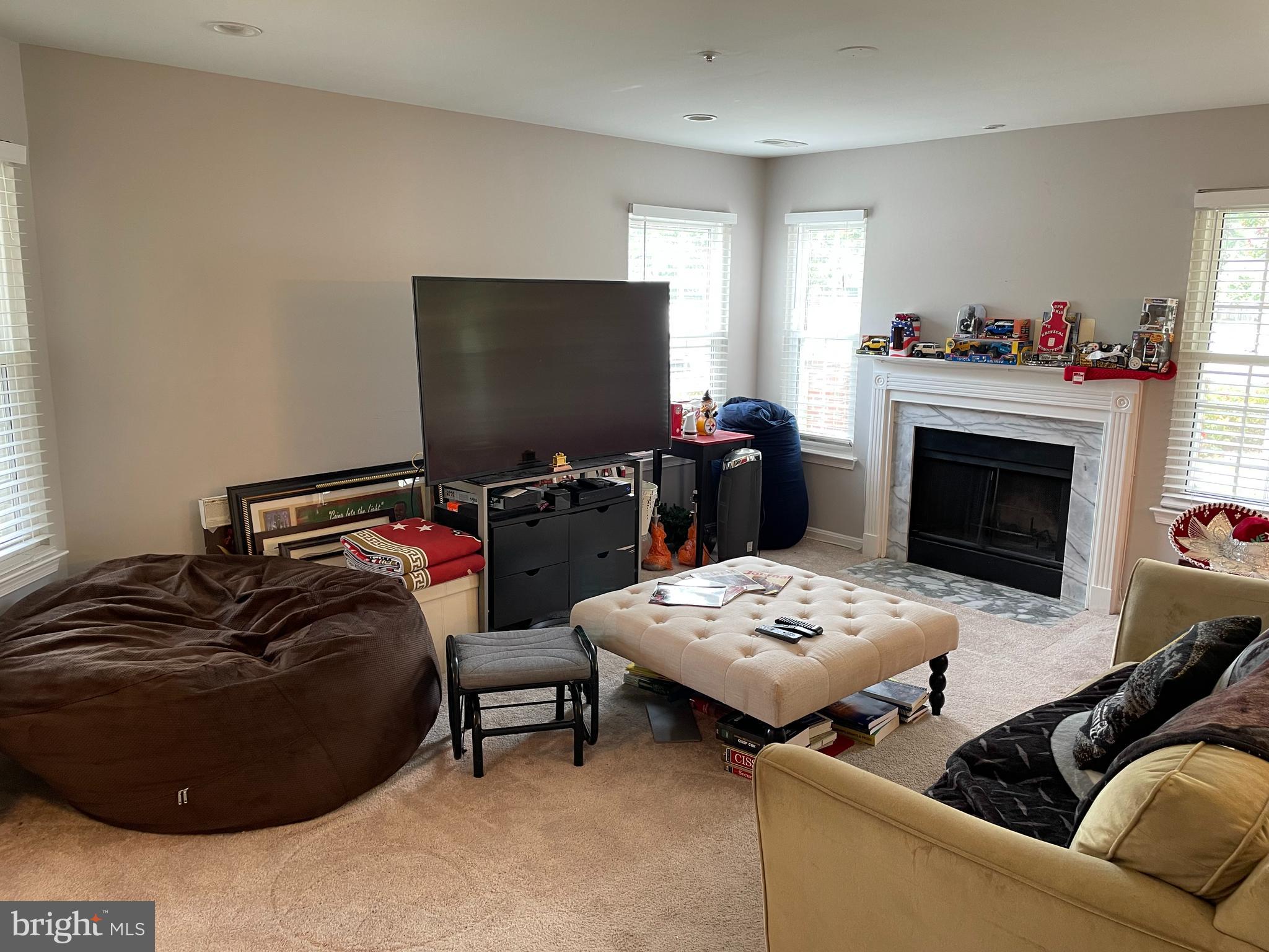 KINGS COUNCIL CONDO - Residential