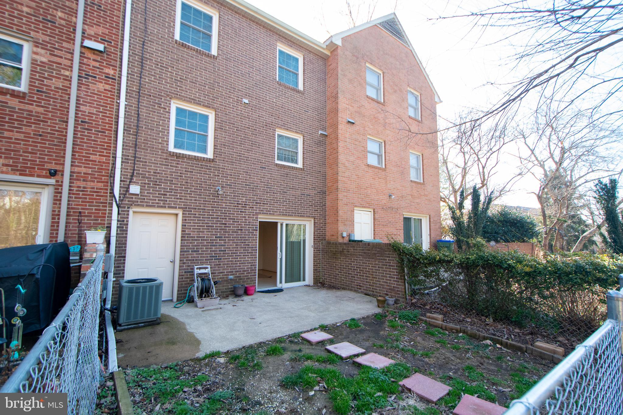 SPRING VALLEY - Residential