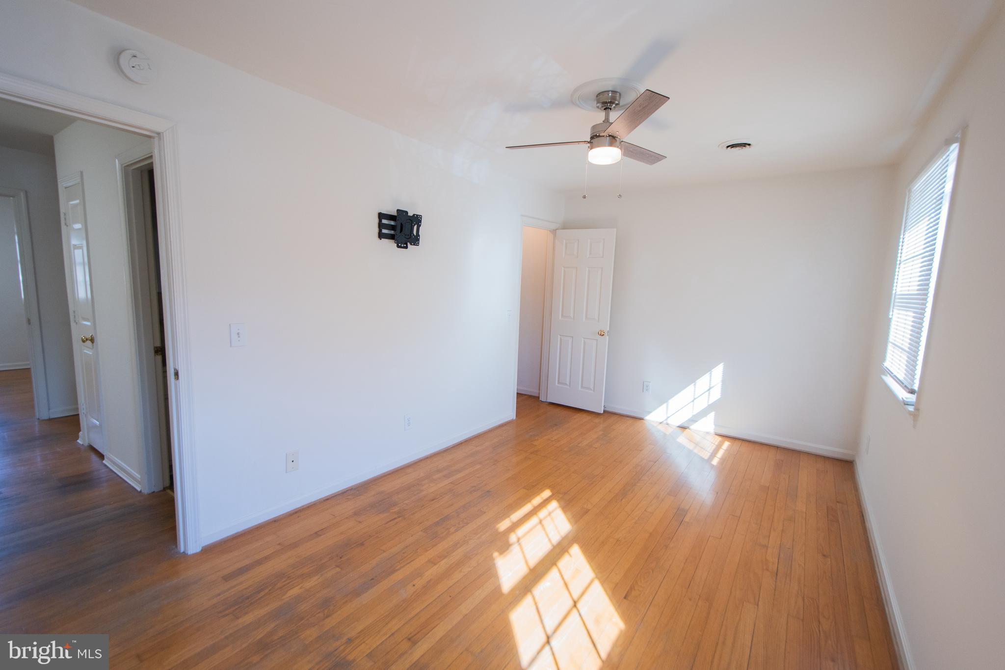 SPRING VALLEY - Residential