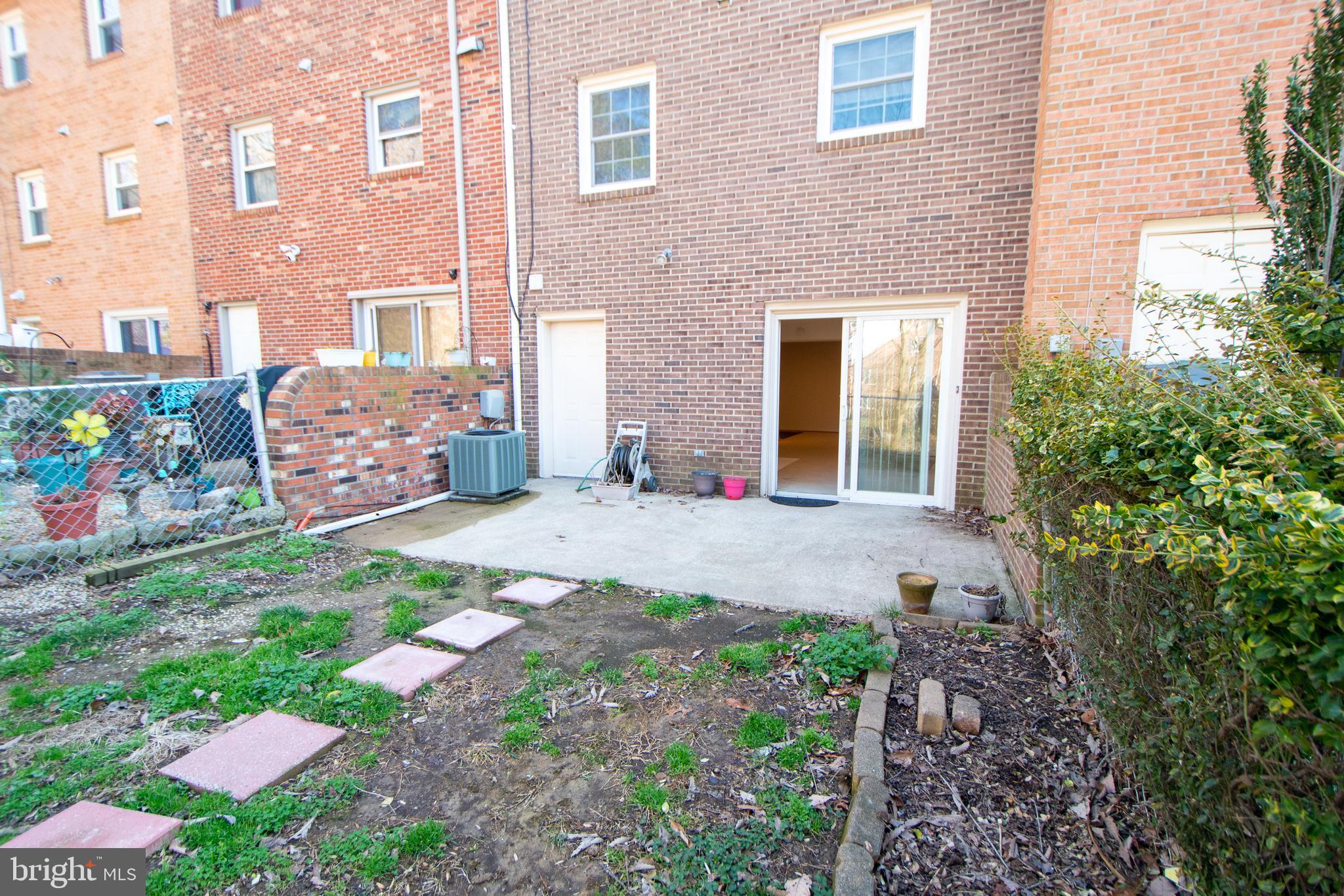 SPRING VALLEY - Residential