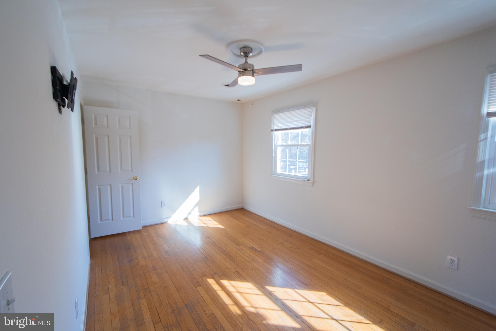 SPRING VALLEY - Residential