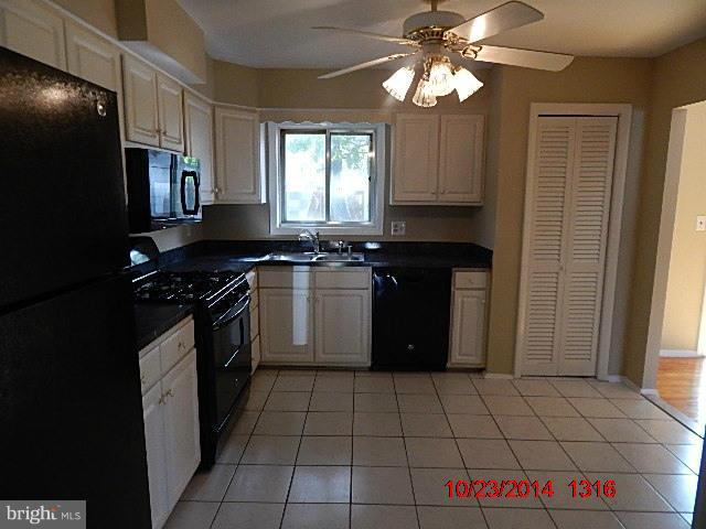 ROBIN HOOD PLAINS - Residential