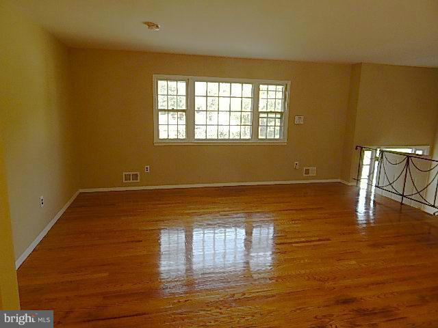 ROBIN HOOD PLAINS - Residential