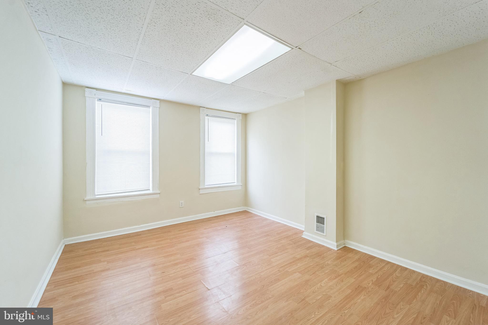 HIGHLANDTOWN - Residential Lease