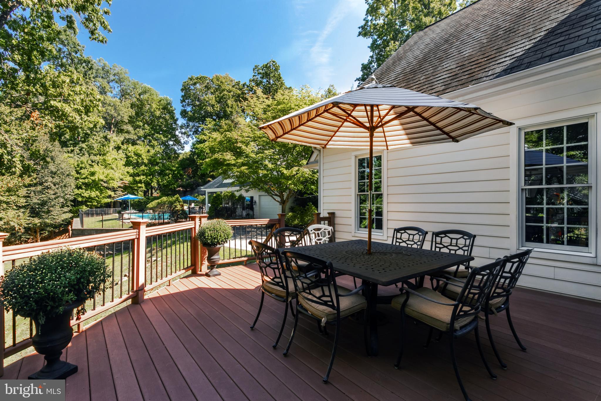 HIDDEN COVE - Residential