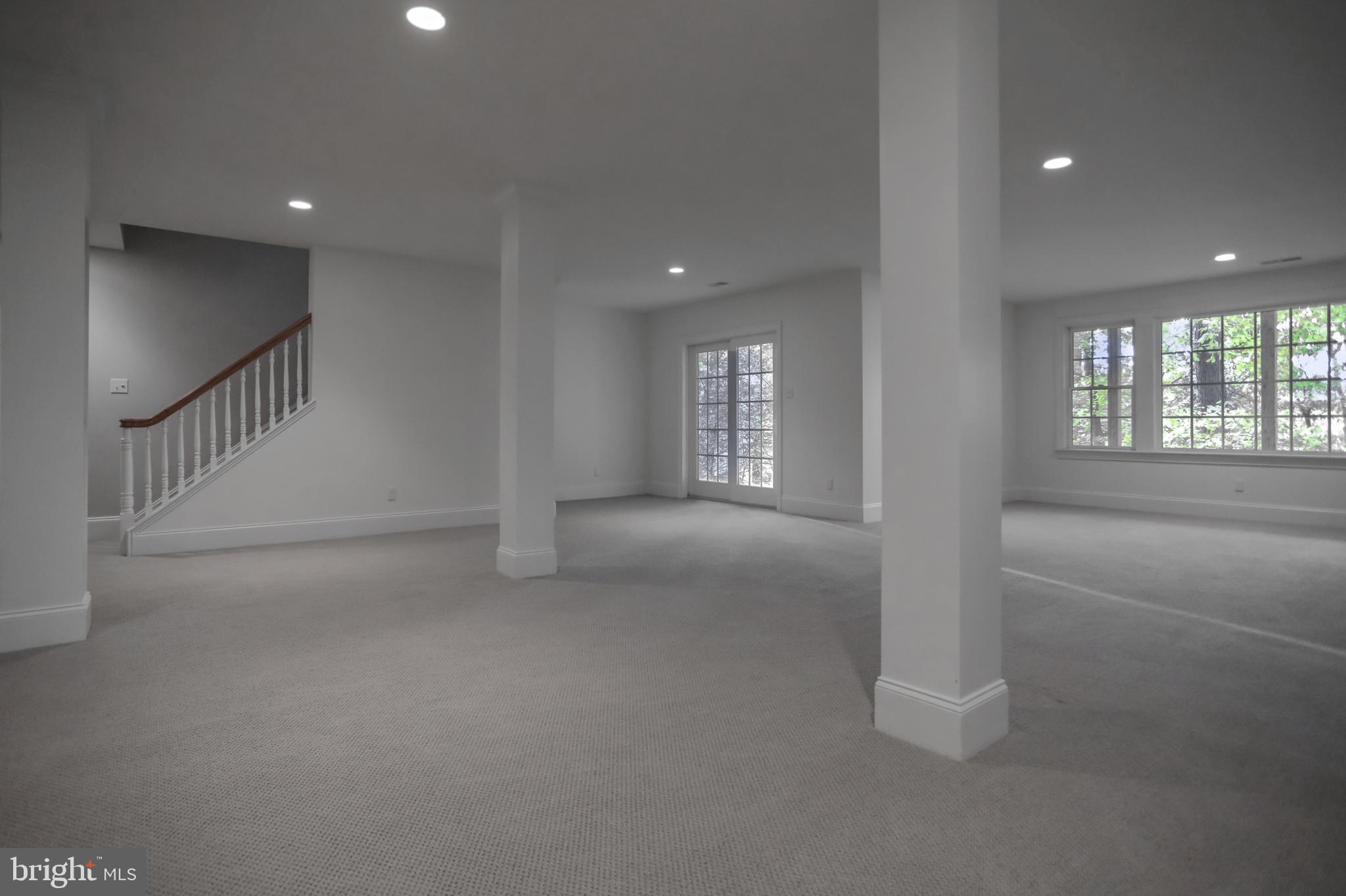 HIDDEN COVE - Residential