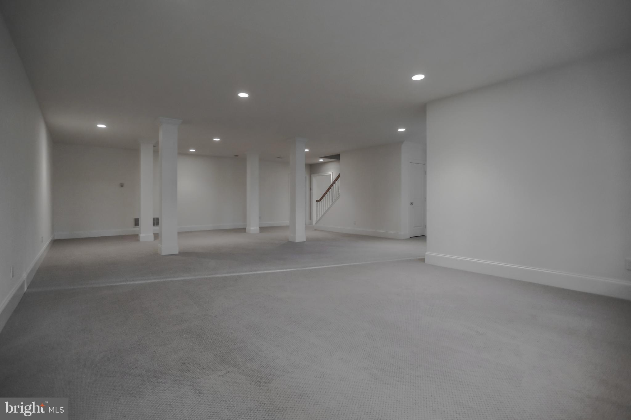 HIDDEN COVE - Residential