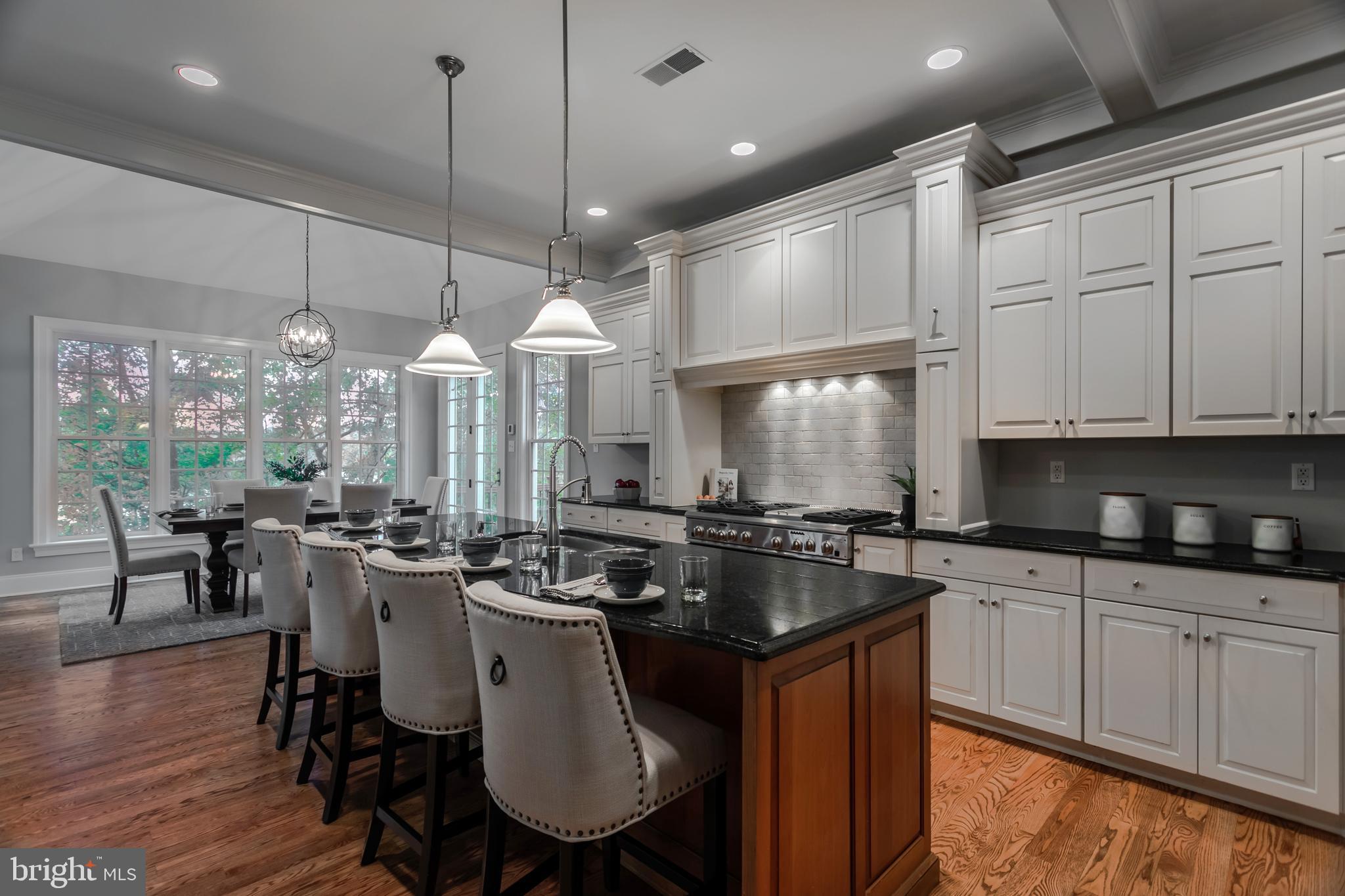 HIDDEN COVE - Residential