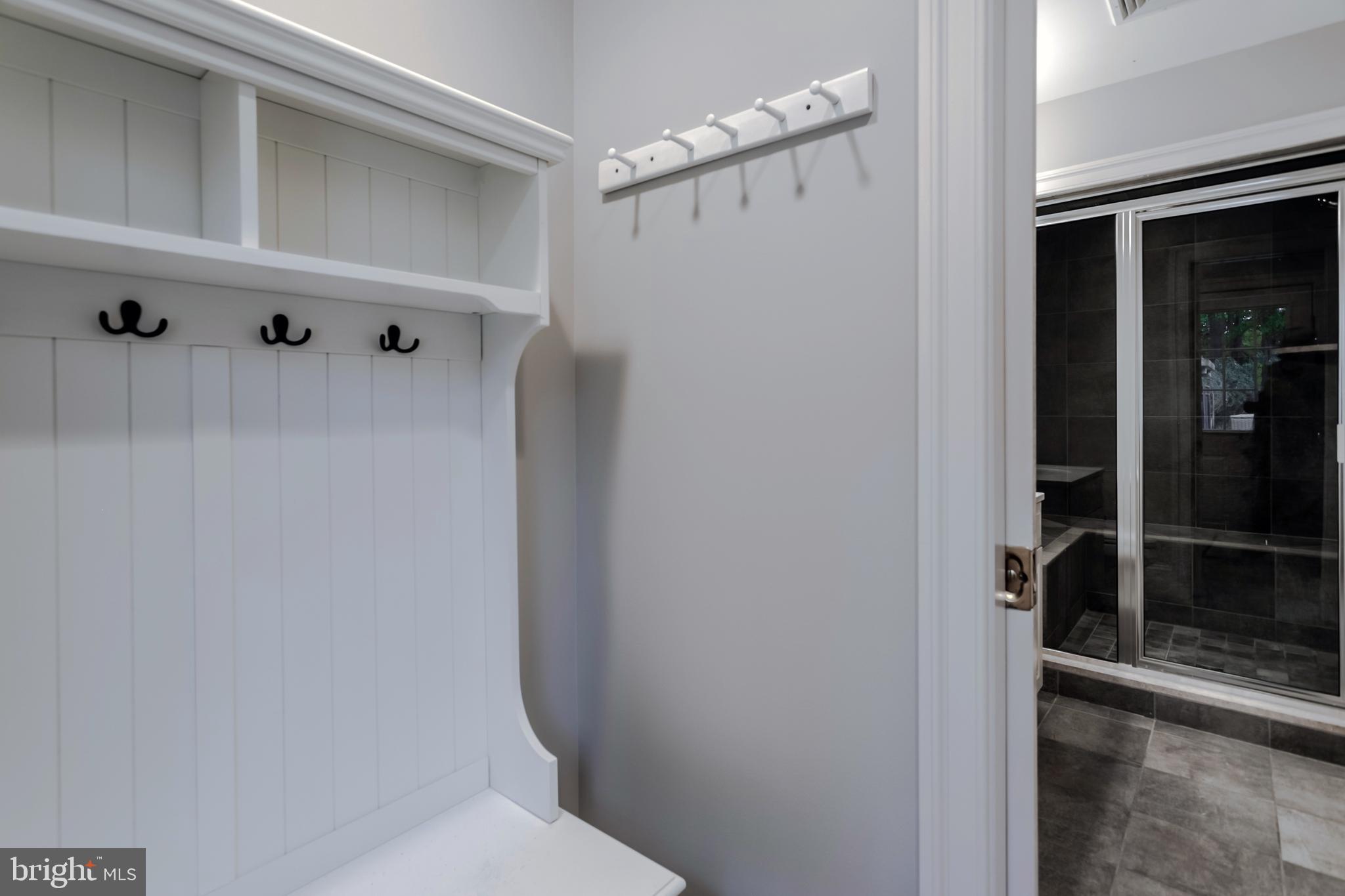 HIDDEN COVE - Residential