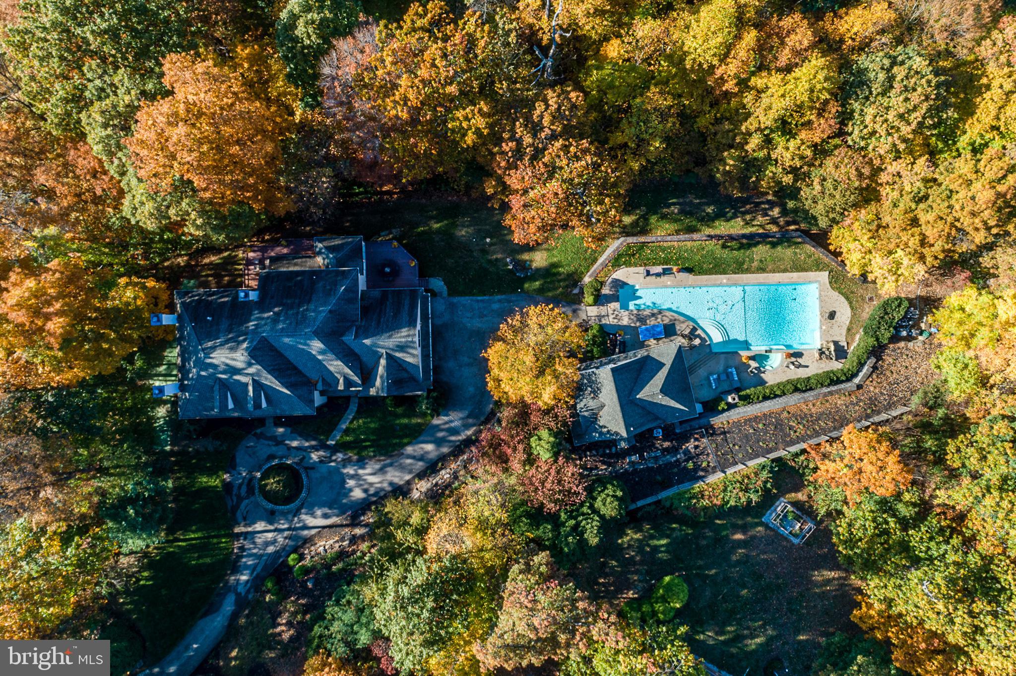 HIDDEN COVE - Residential