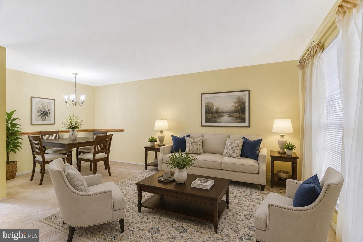 2266 EASTON COURT