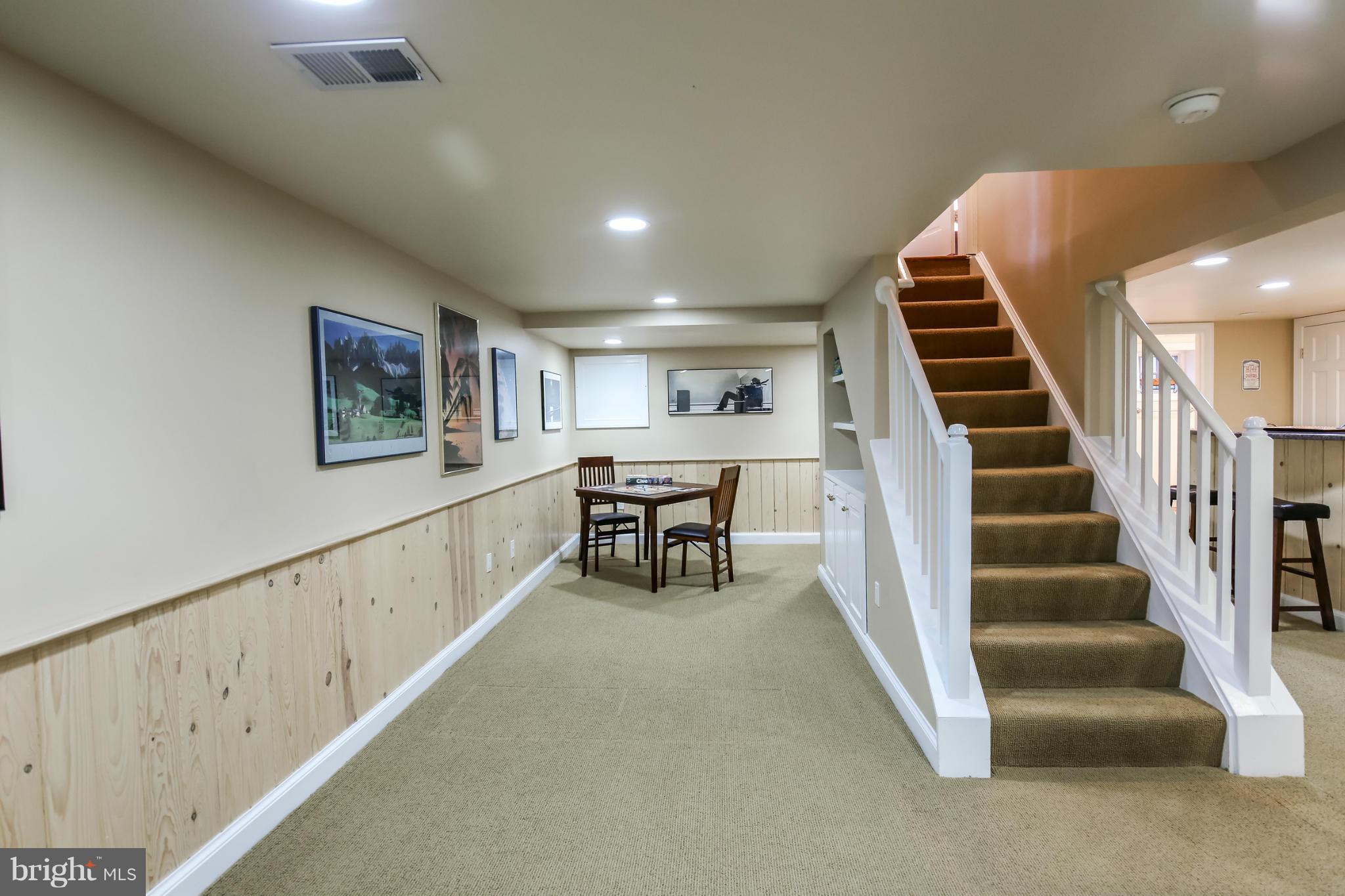 WHITEHALL MANOR - Residential