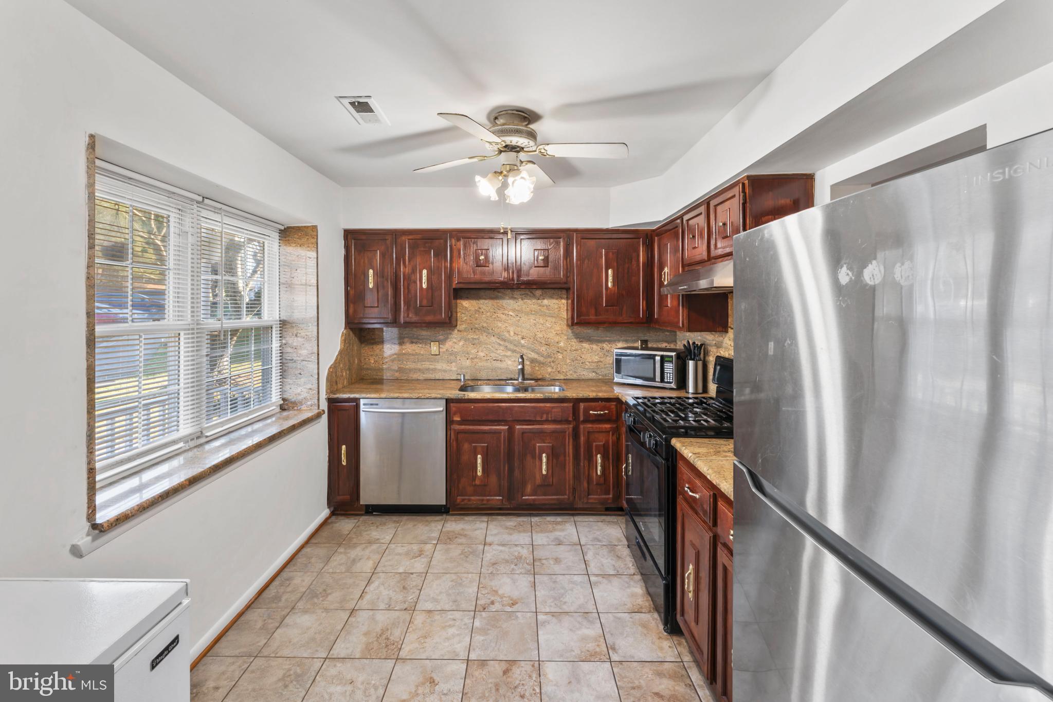 DALE CITY - Residential