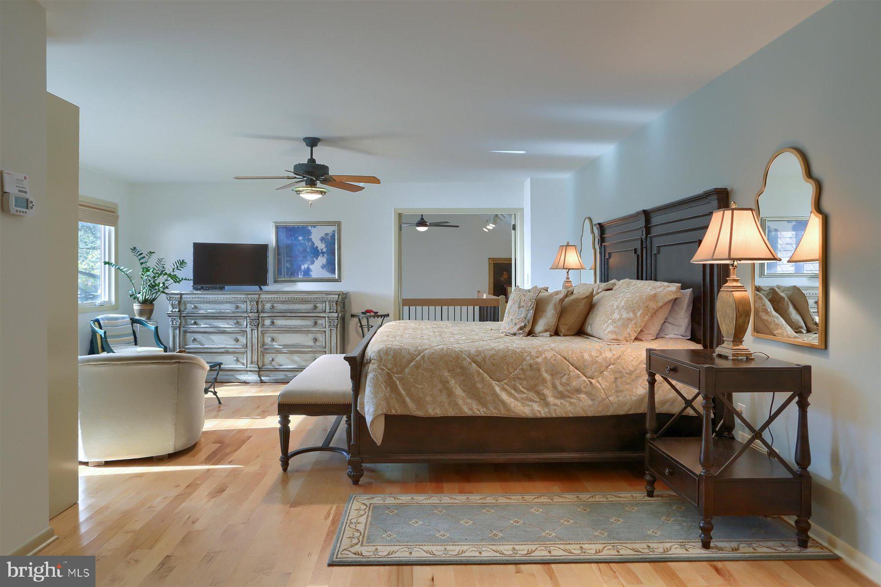 FOREST HILLS - Residential