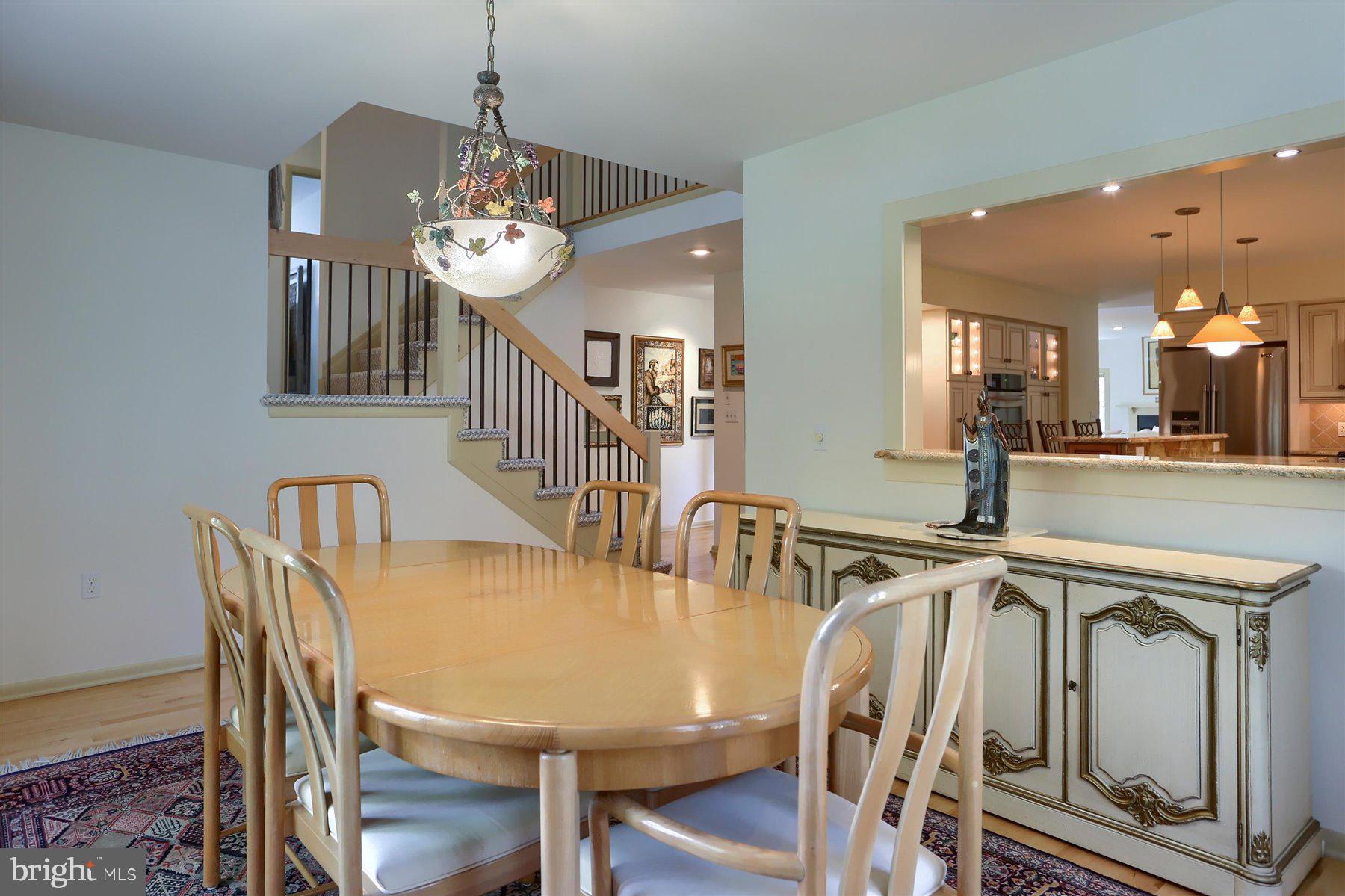 FOREST HILLS - Residential