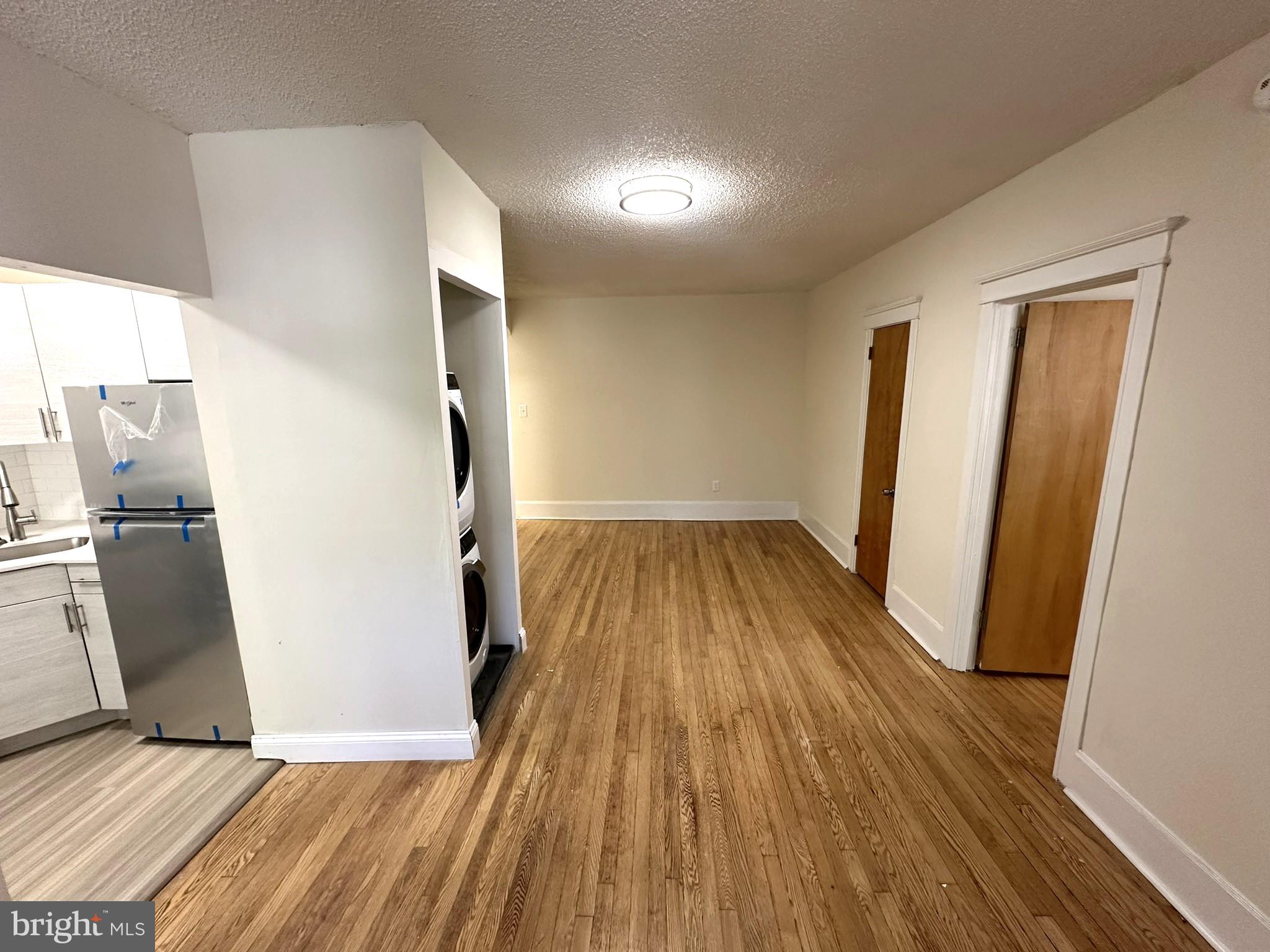 EAST FALLS - Residential Lease