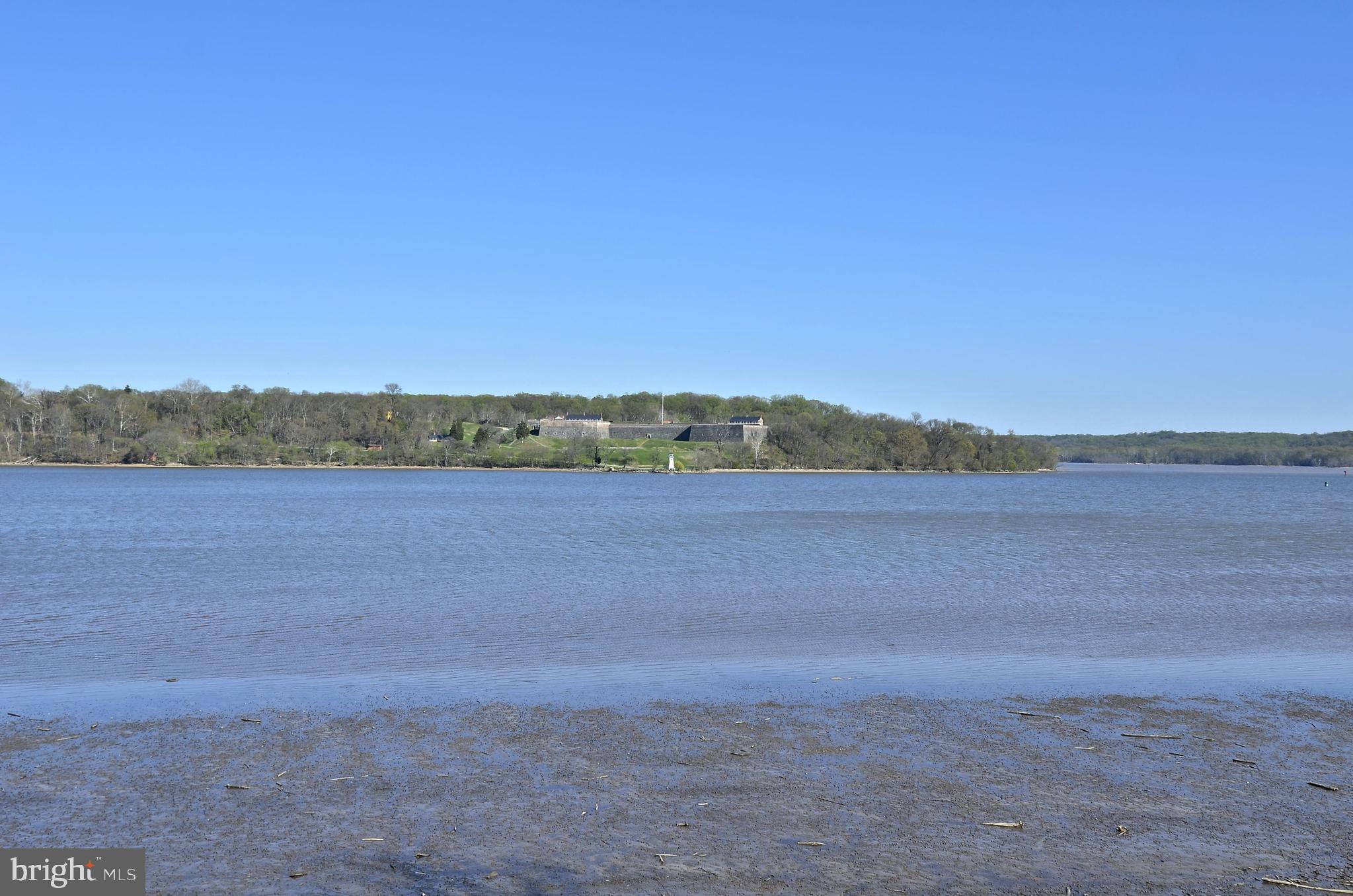 WAYNEWOOD - Residential