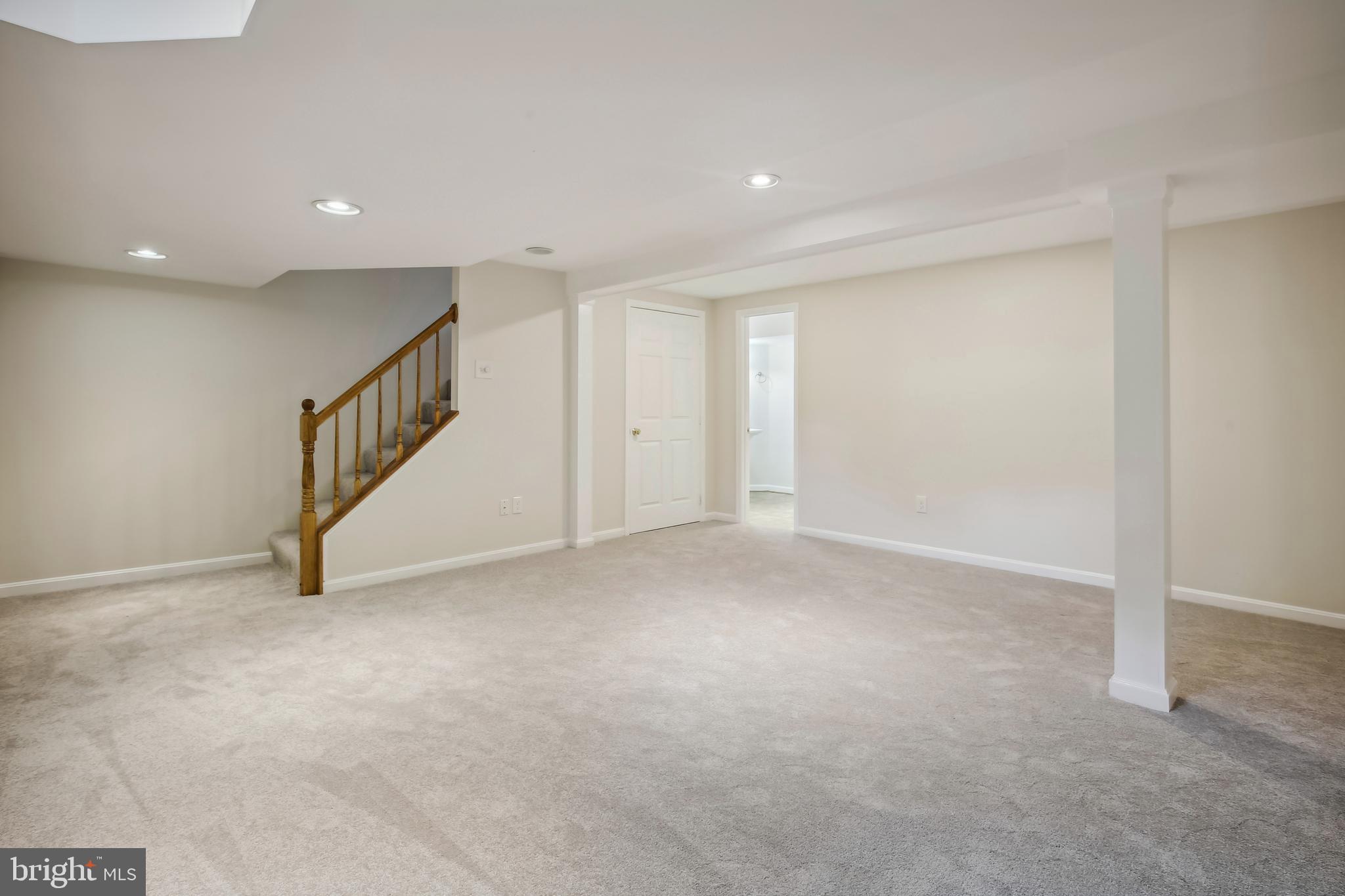 WAYNEWOOD - Residential