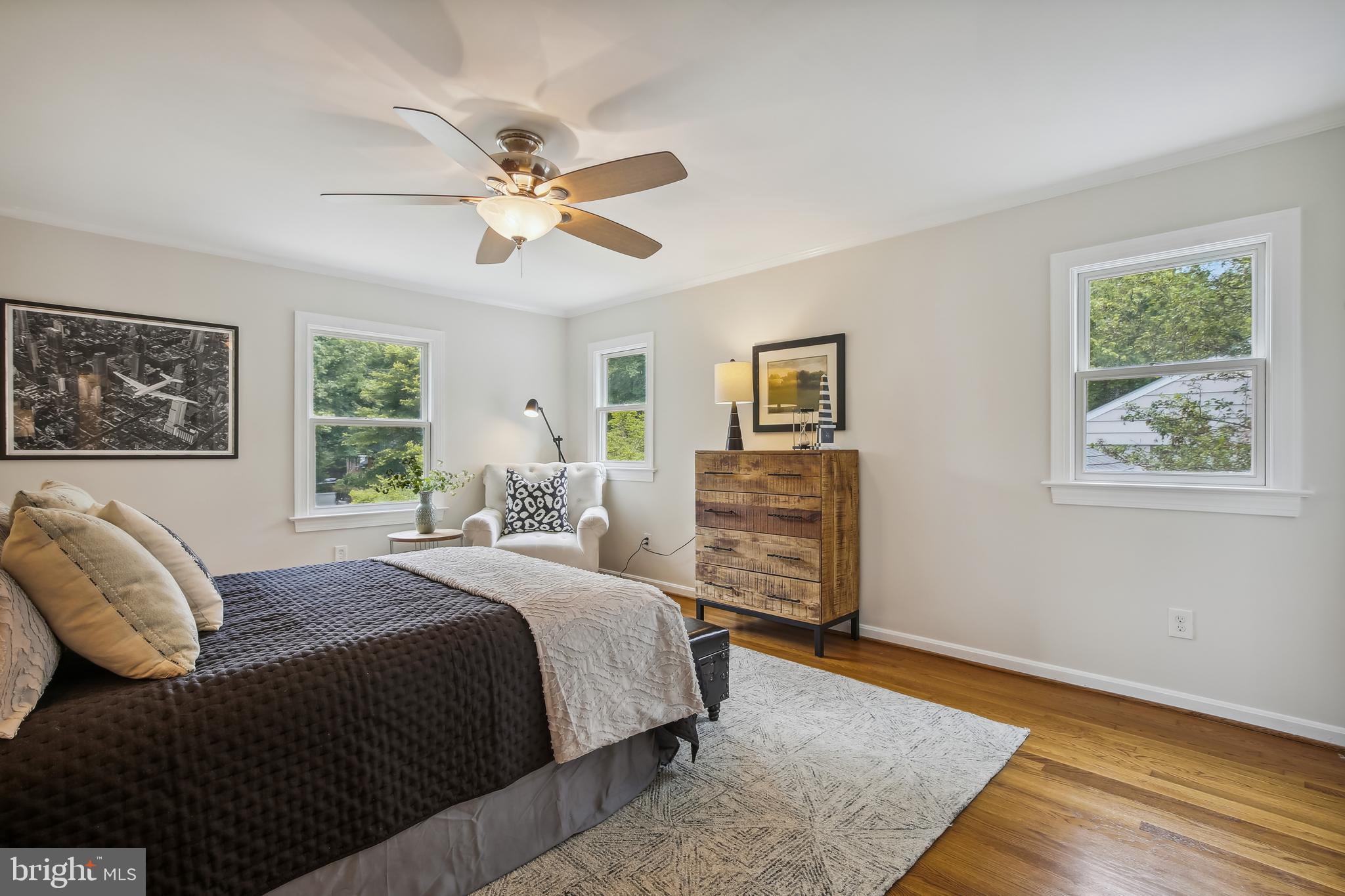 WAYNEWOOD - Residential