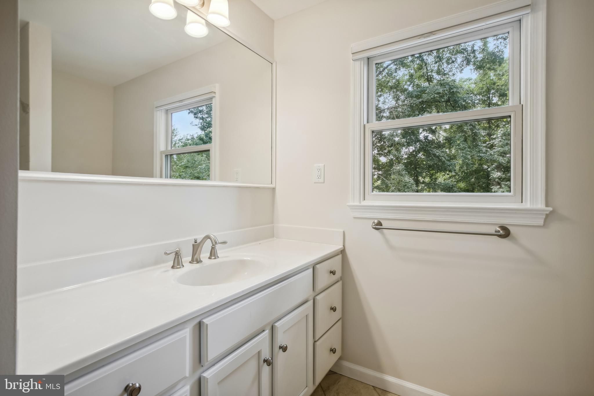 WAYNEWOOD - Residential