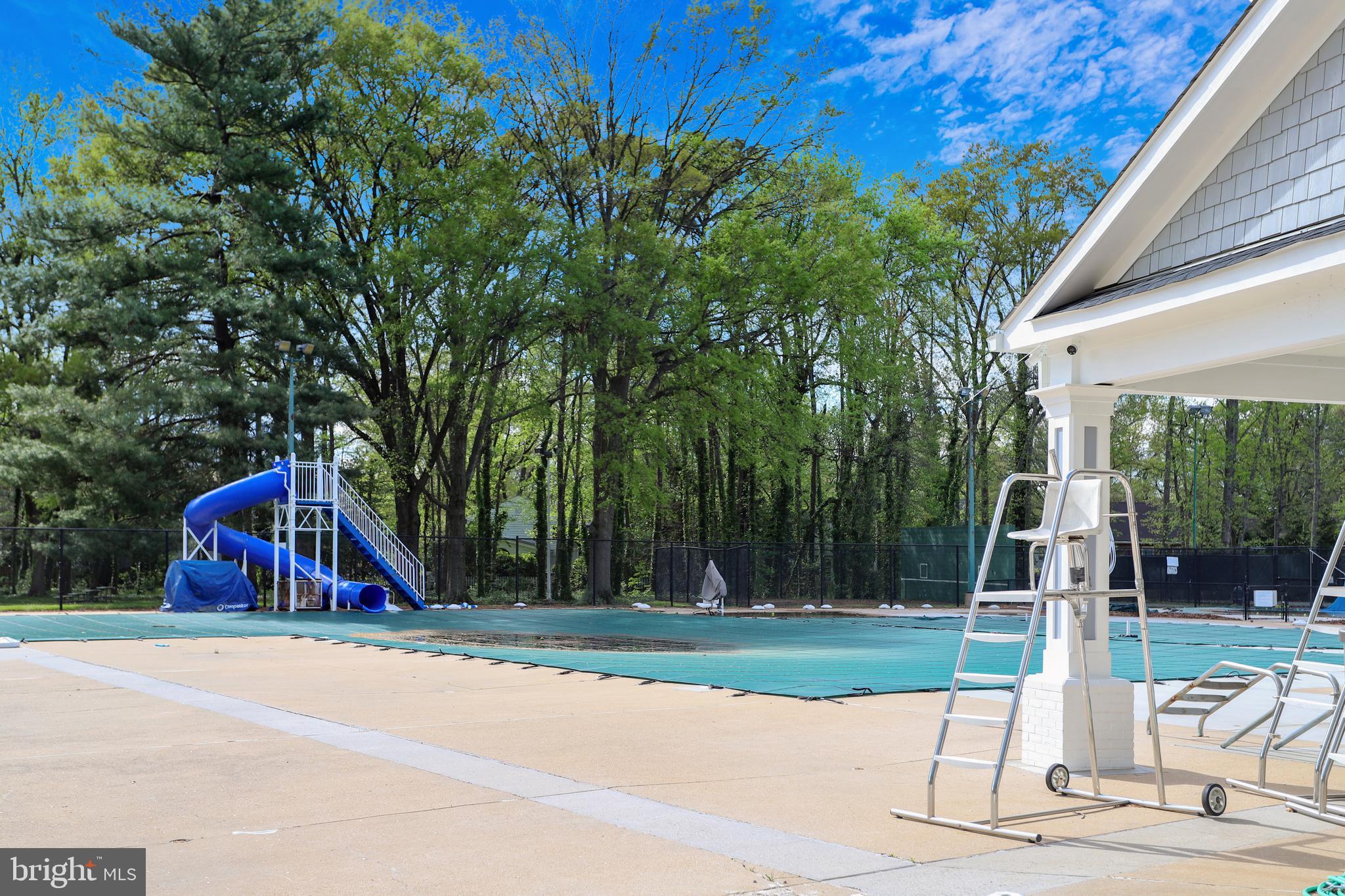 WAYNEWOOD - Residential