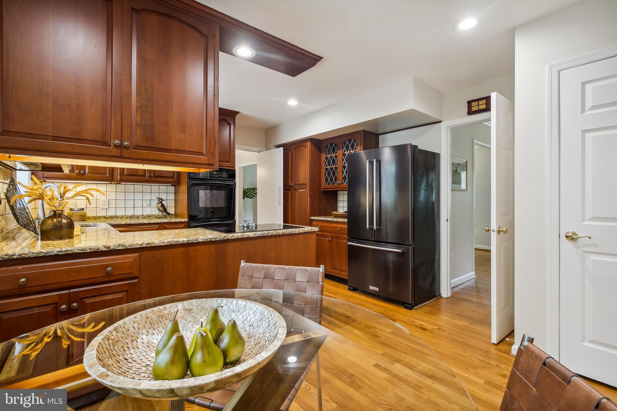 WAYNEWOOD - Residential