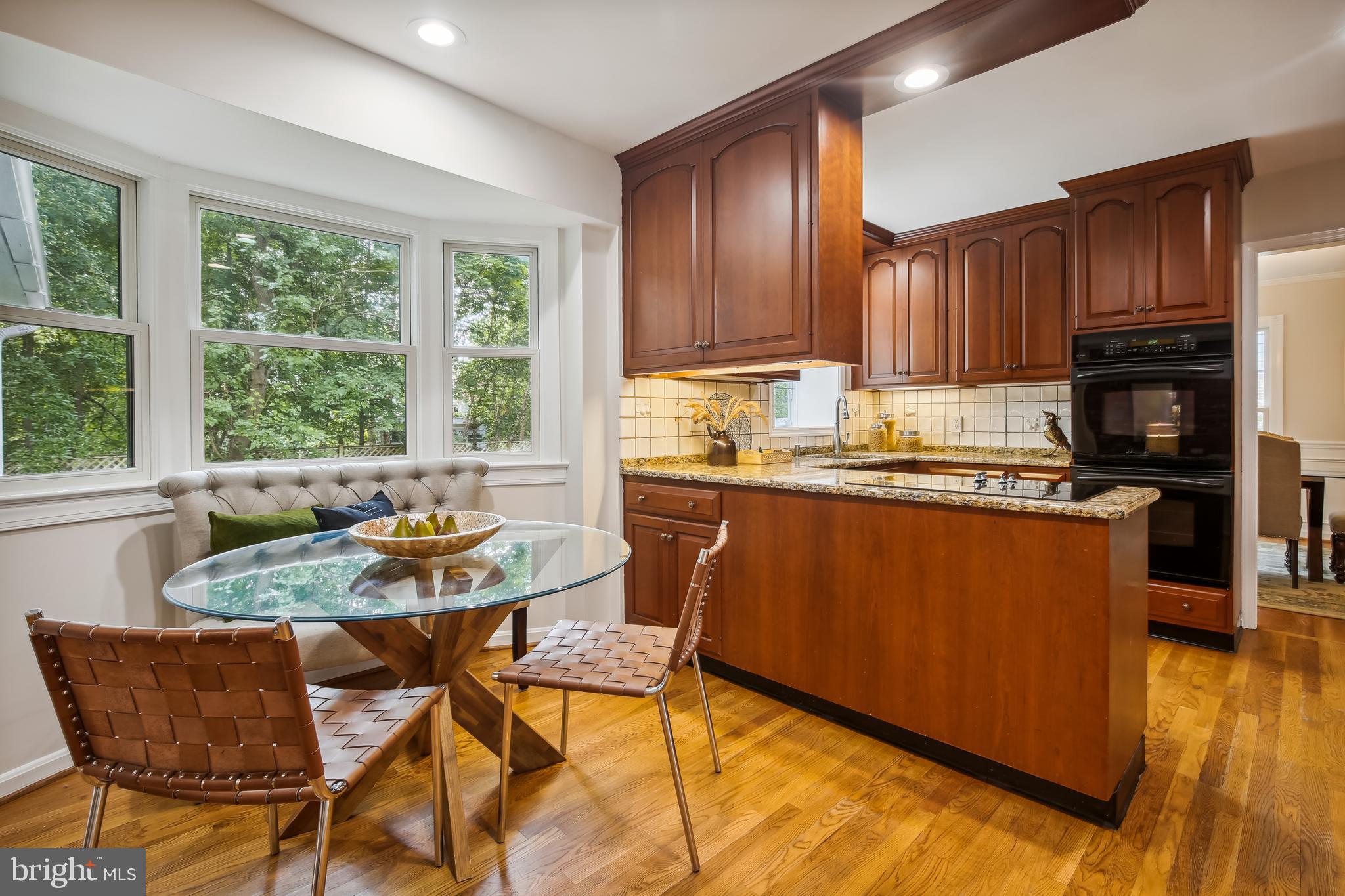 WAYNEWOOD - Residential