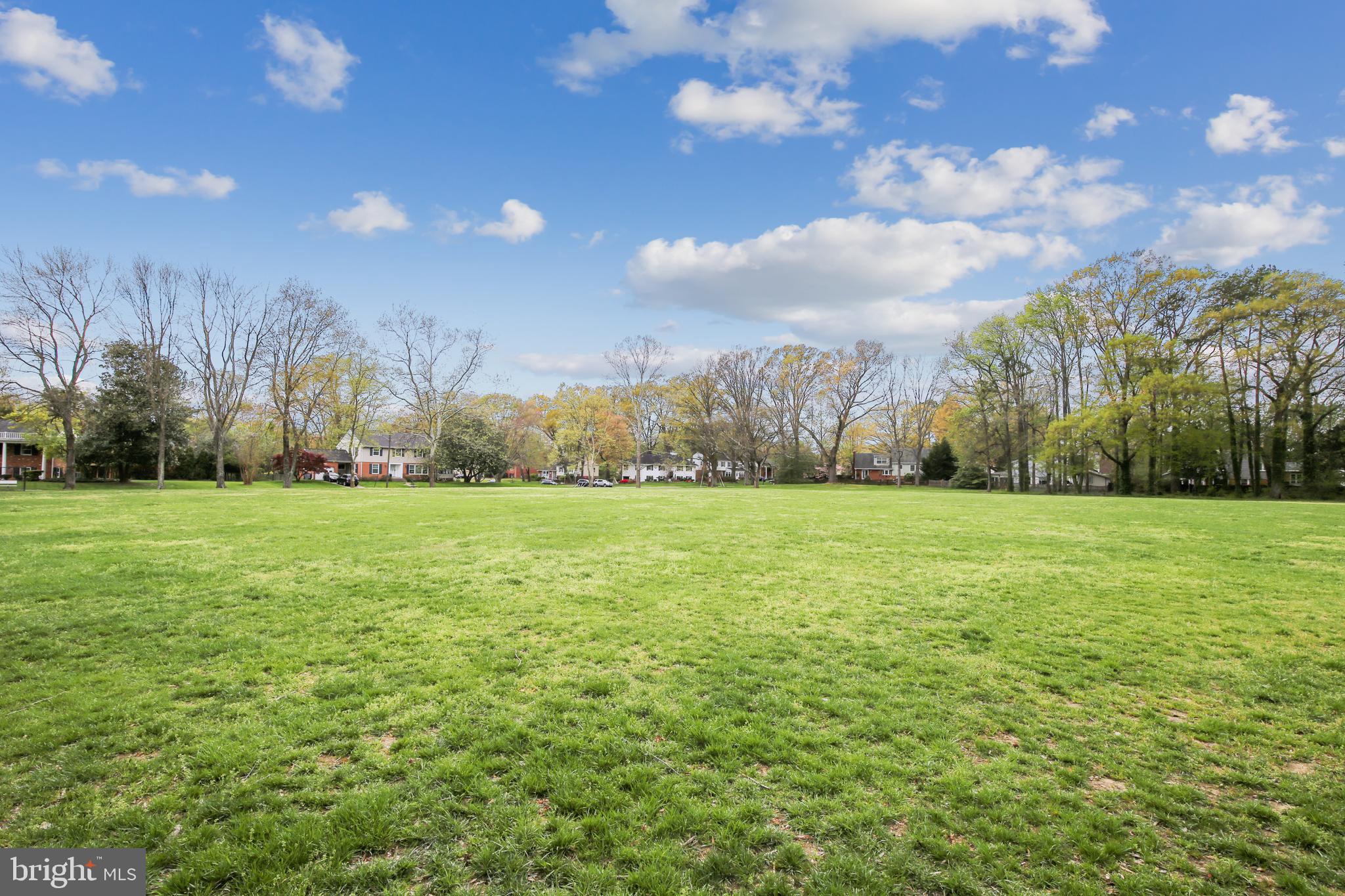 WAYNEWOOD - Residential