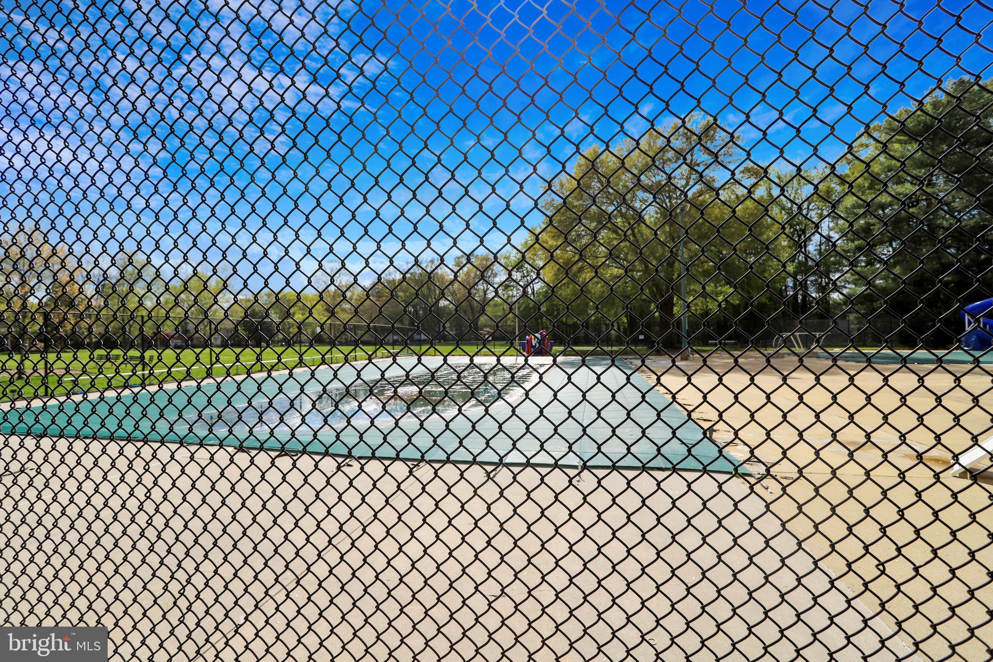 WAYNEWOOD - Residential