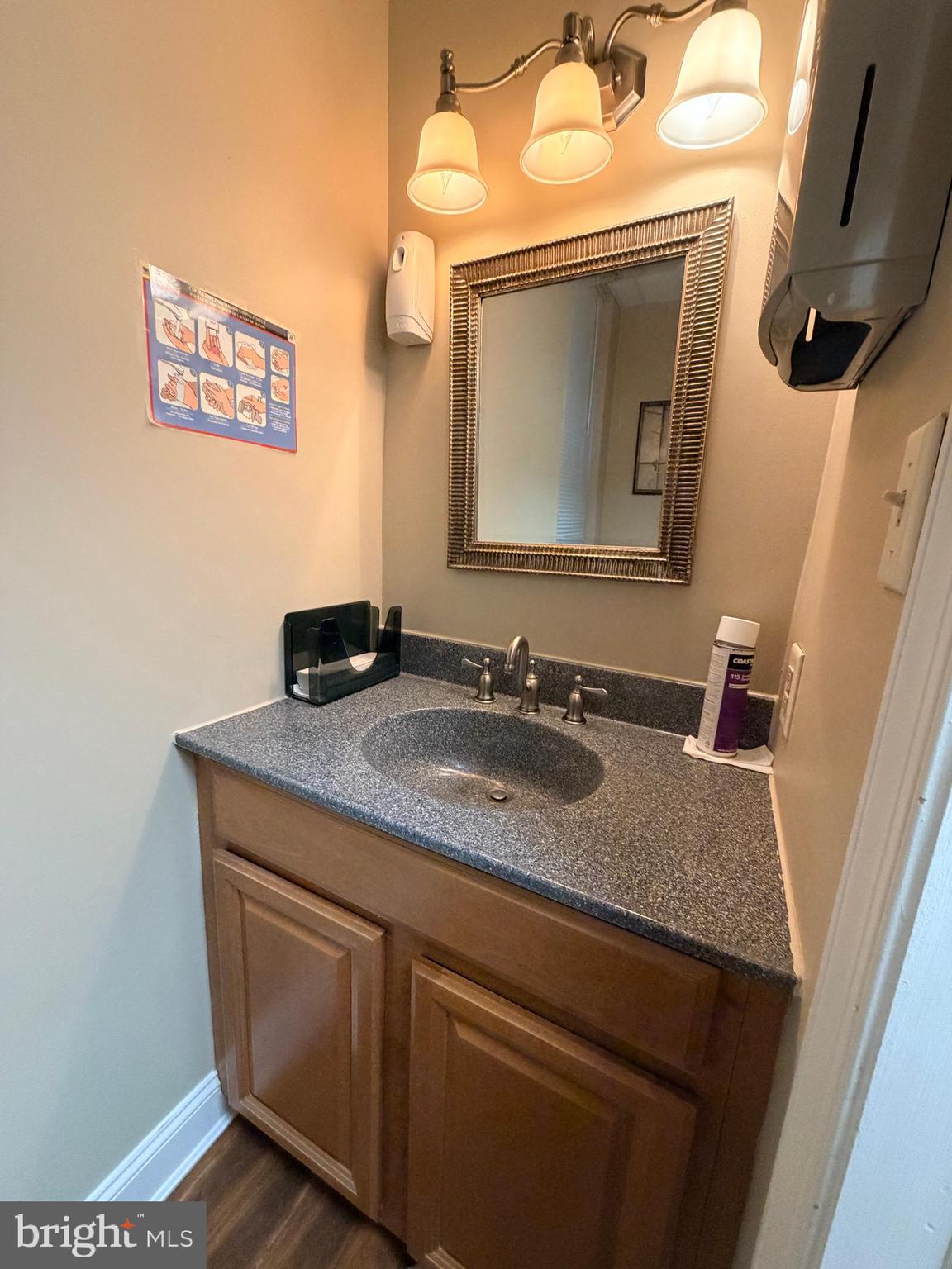 LOWER MOYAMENSING - Commercial Sale