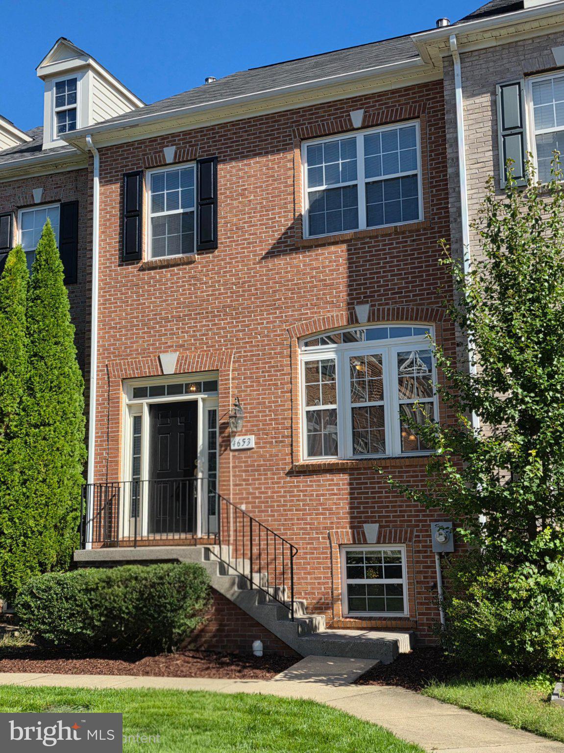 4653 CARISBROOKE LANE