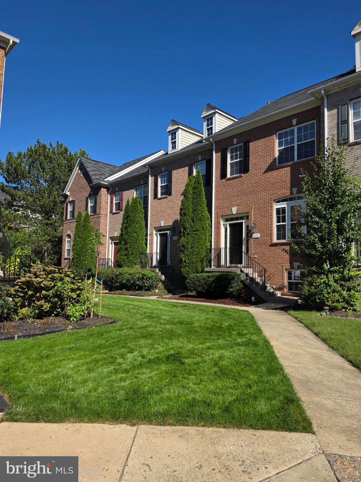 4653 CARISBROOKE LANE