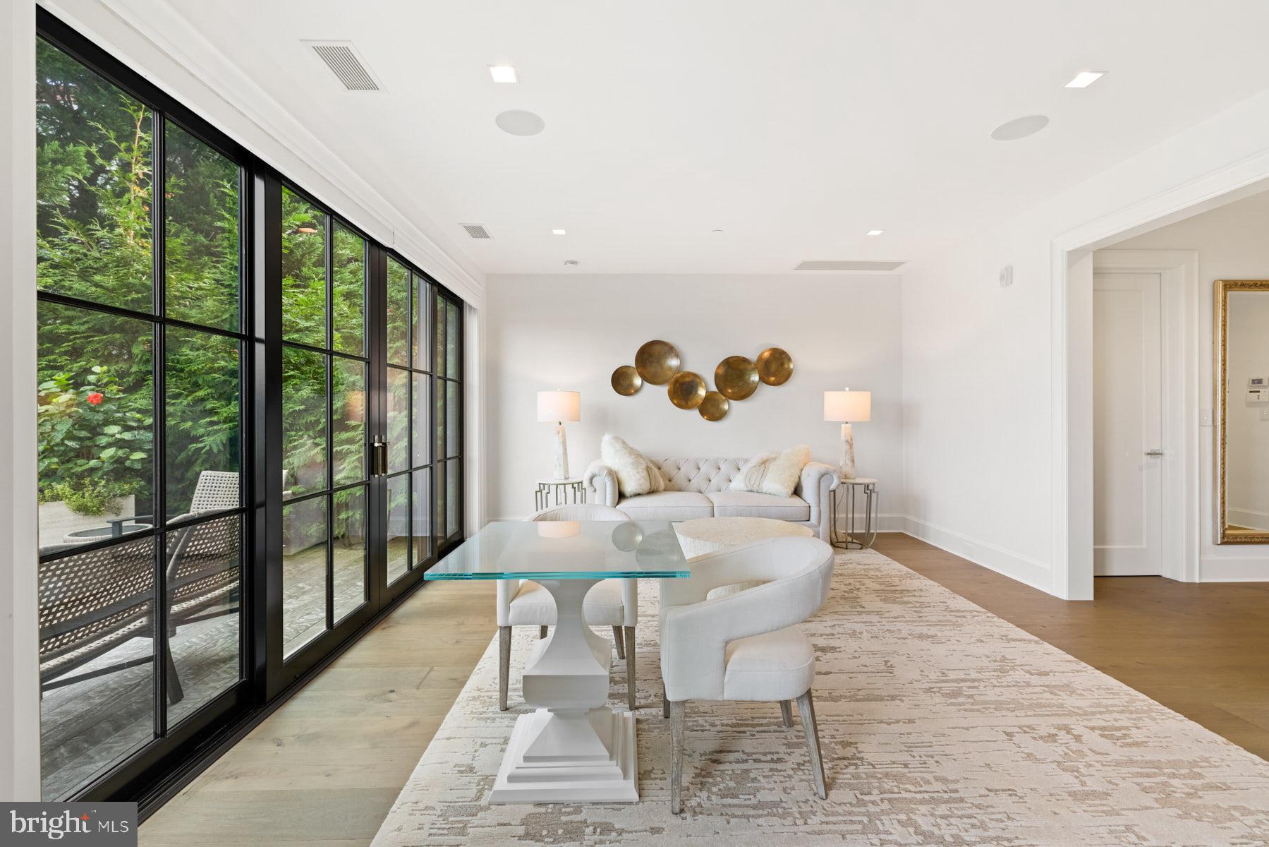 EASTPORT - Residential