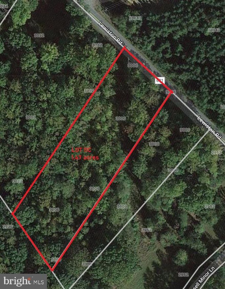 A fabulous 1.5 acre wooded  lot in located in a non- hoa on the public side of Lake Anna.  This lot has approx 140 ft road frontage and is located on the south side of the lake but centrally located with easy access to main roads to get to Fredericksburg, Richmond, etc.