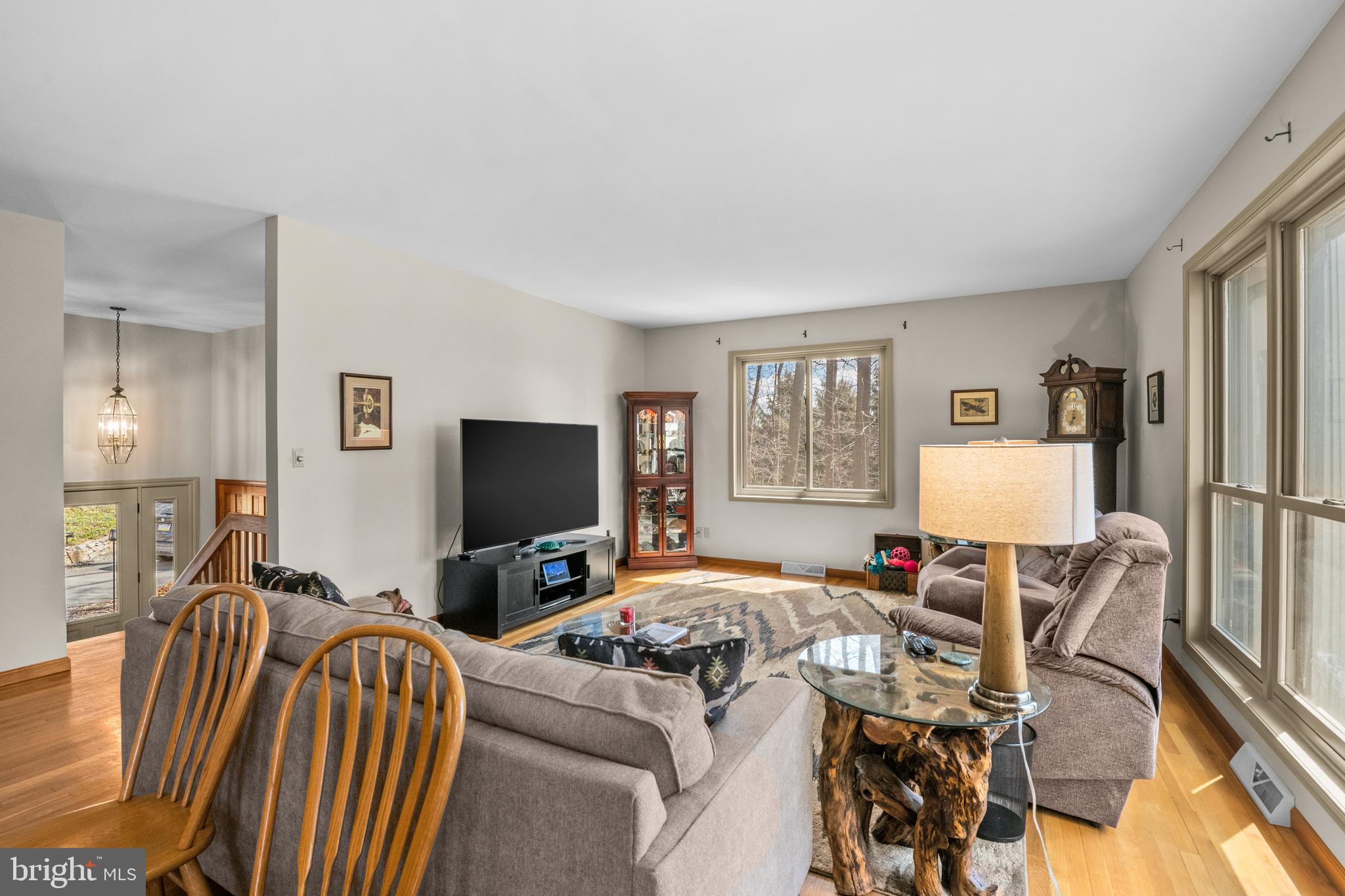 4761 WENDI DR E