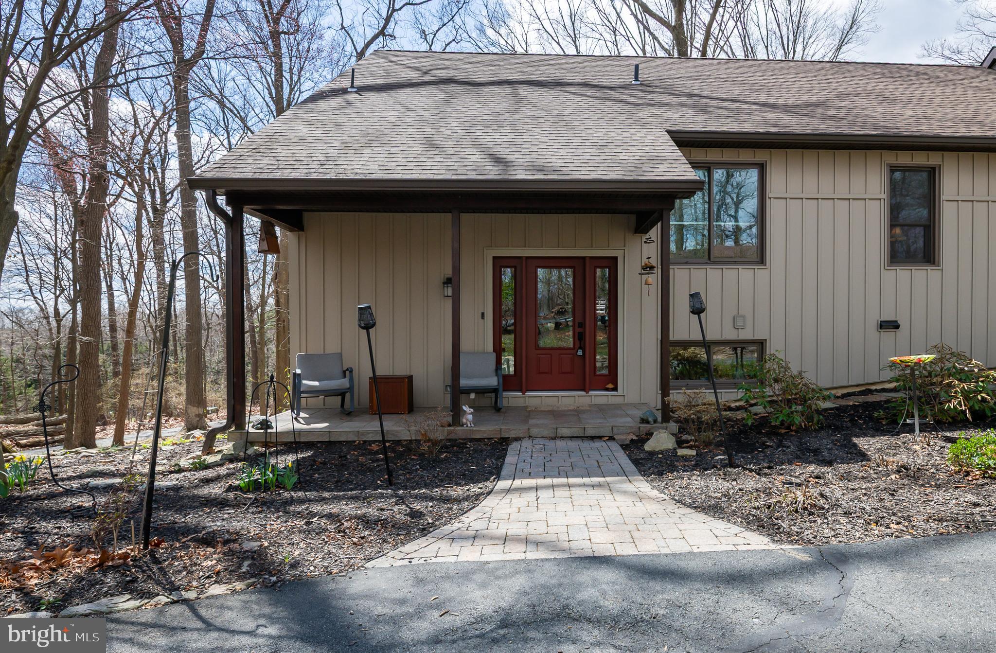 4761 WENDI DR E
