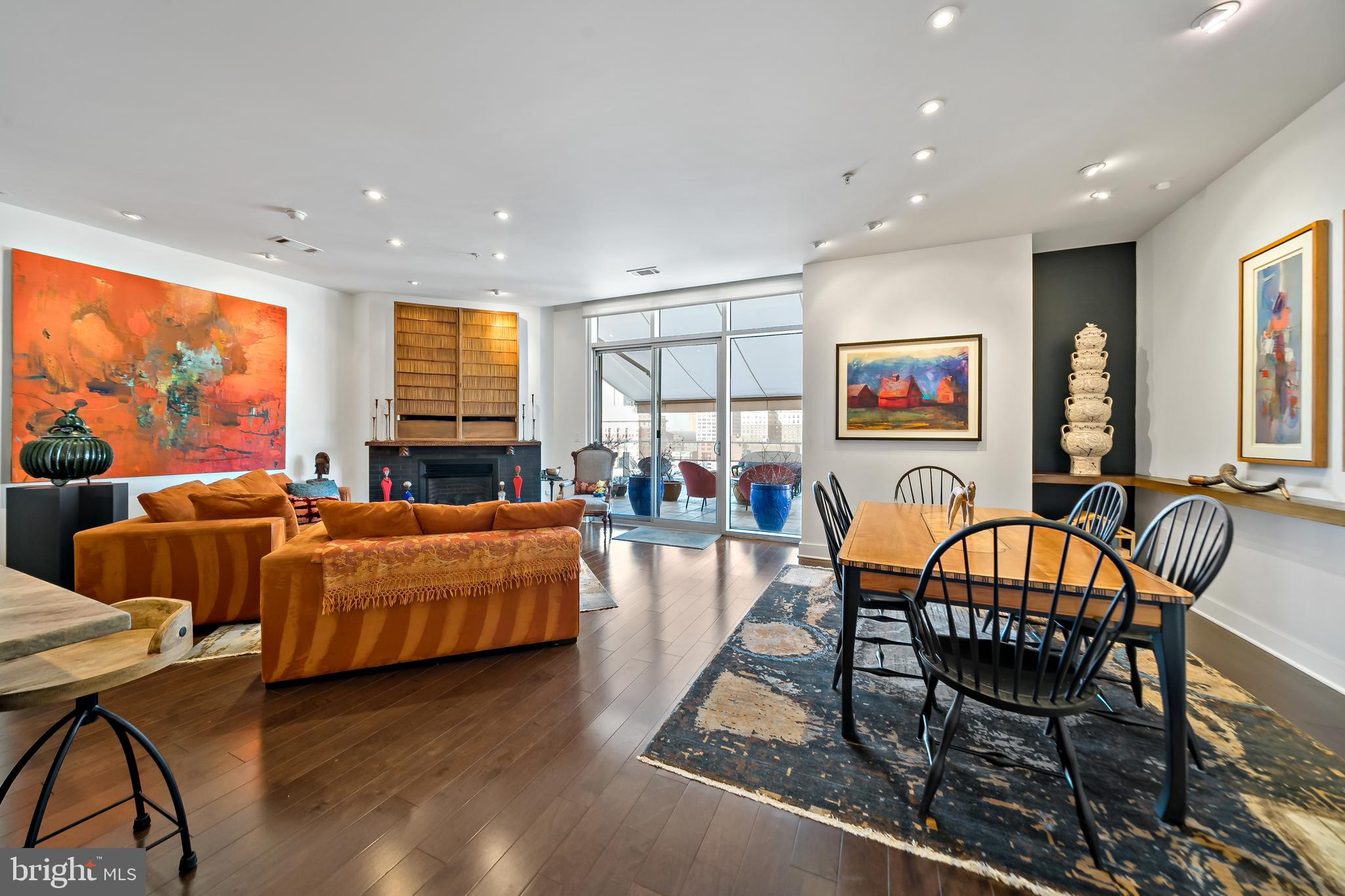 1101 LOCUST STREET 10D
