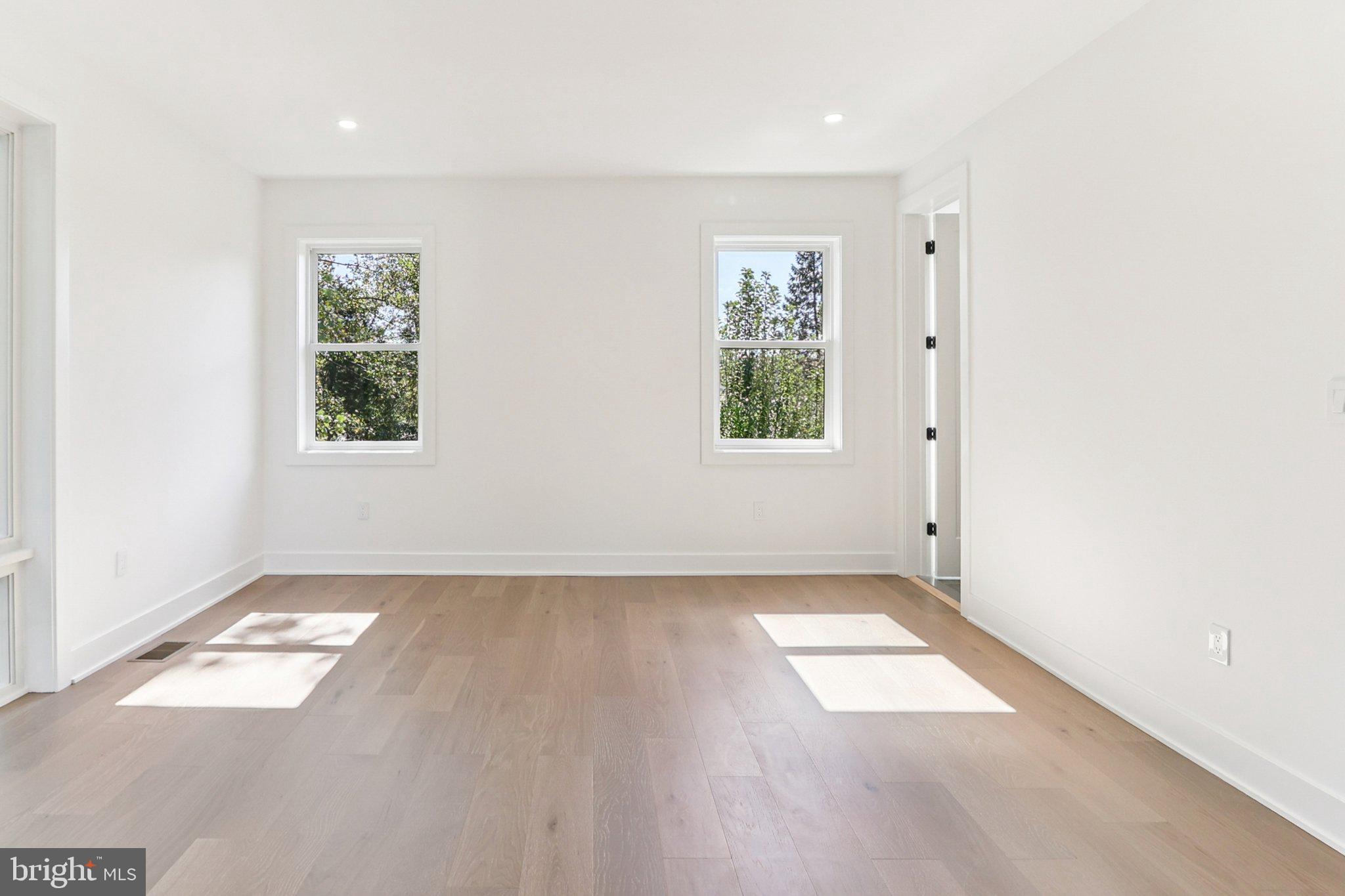 NORTH SPRINGFIELD - Residential