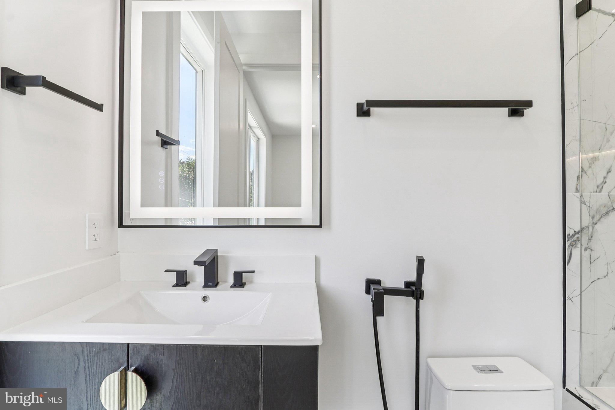 NORTH SPRINGFIELD - Residential