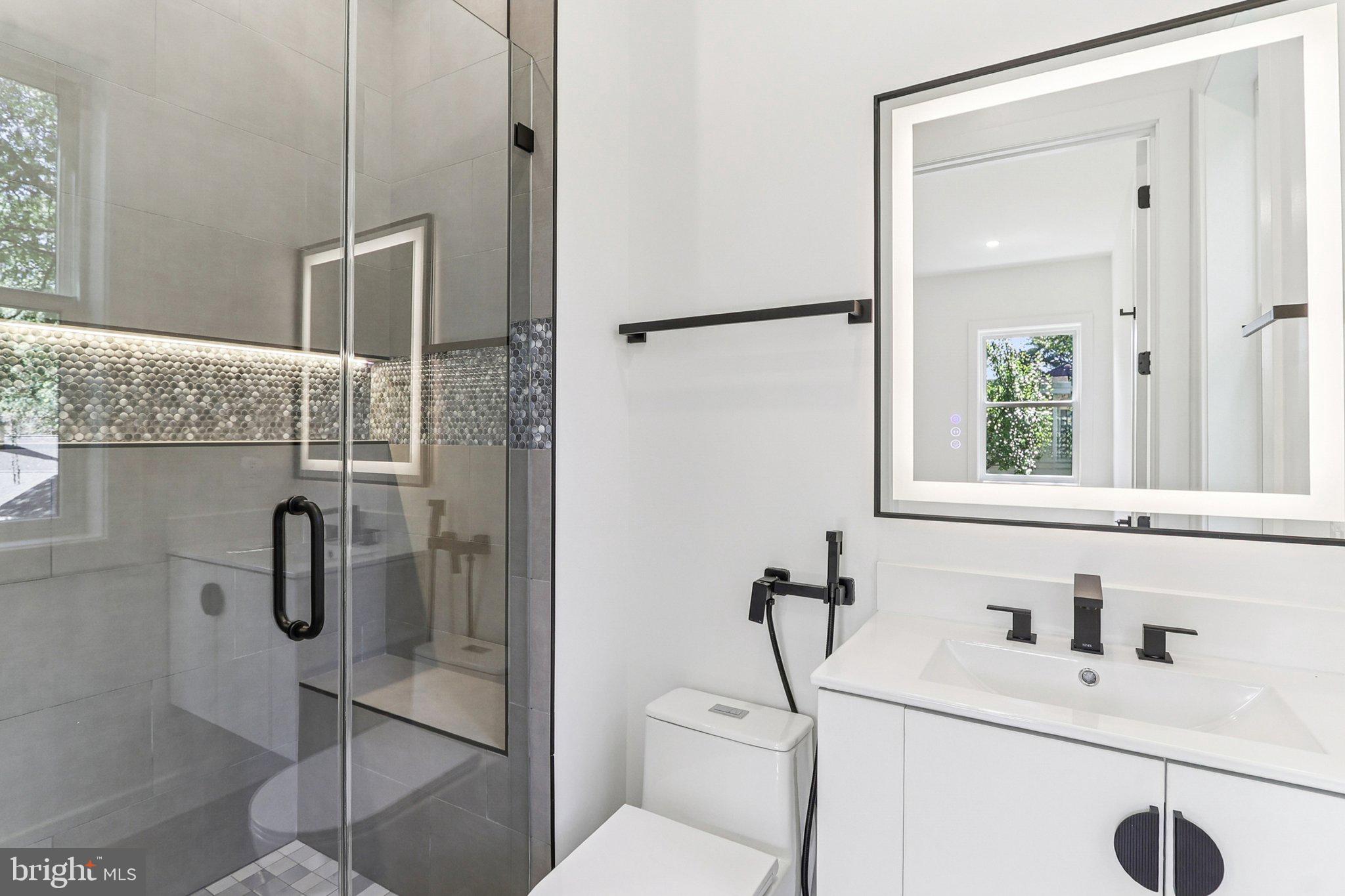 NORTH SPRINGFIELD - Residential