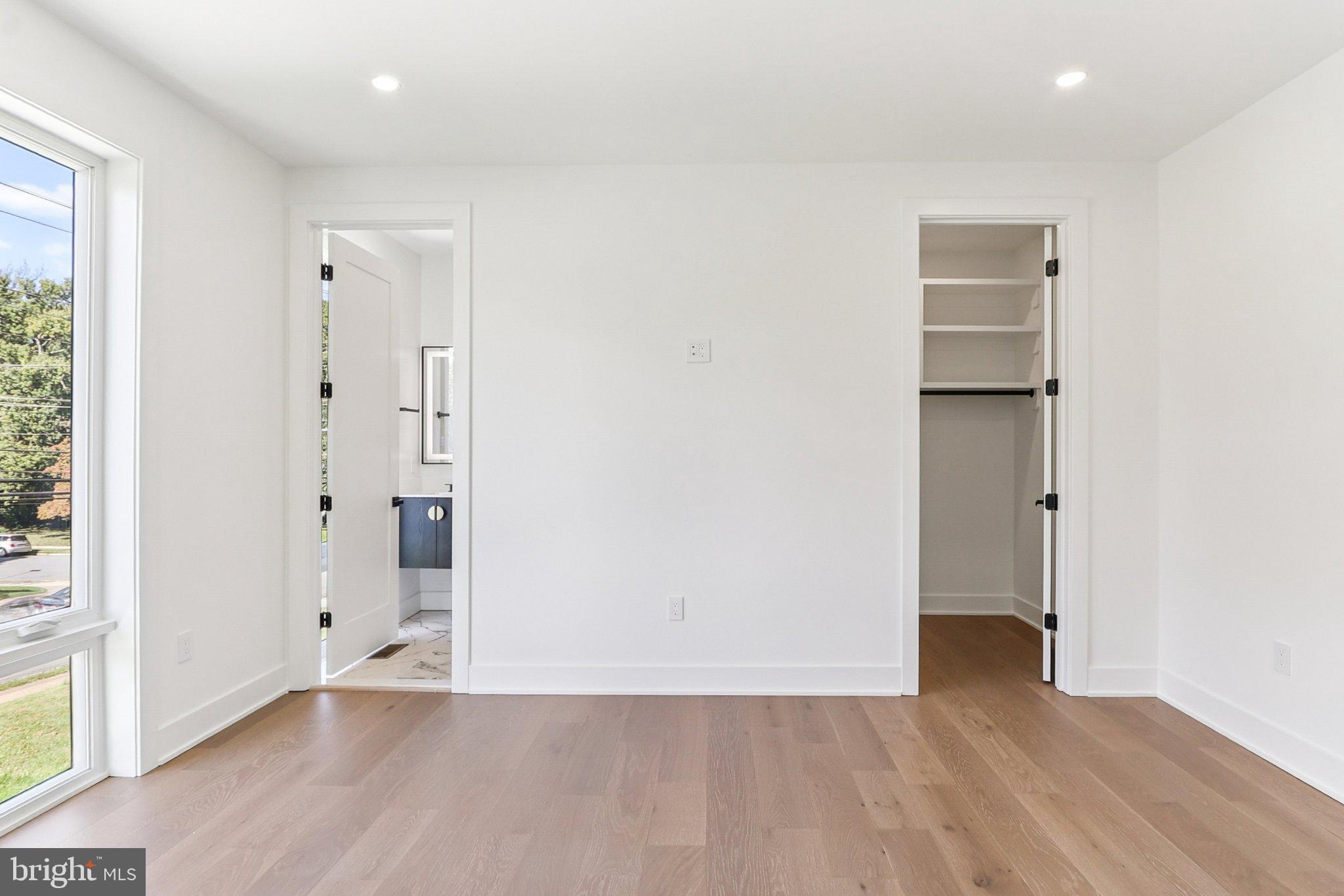 NORTH SPRINGFIELD - Residential